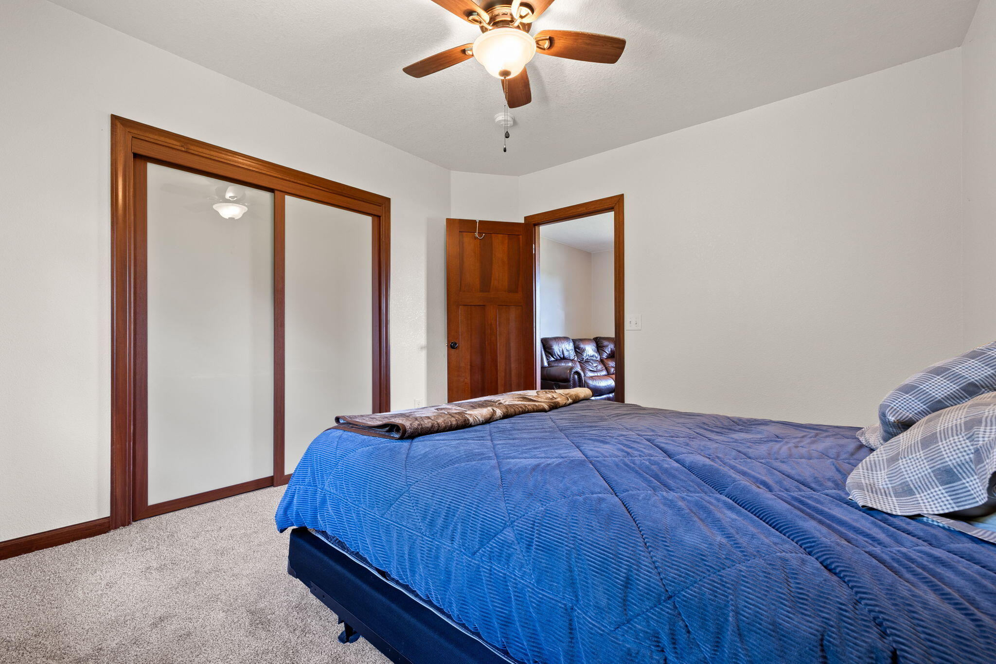 2435 Saratoga Avenue Property Photo 22