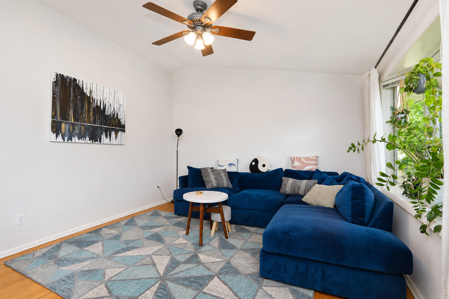 3412 Ontario Street Property Photo 2