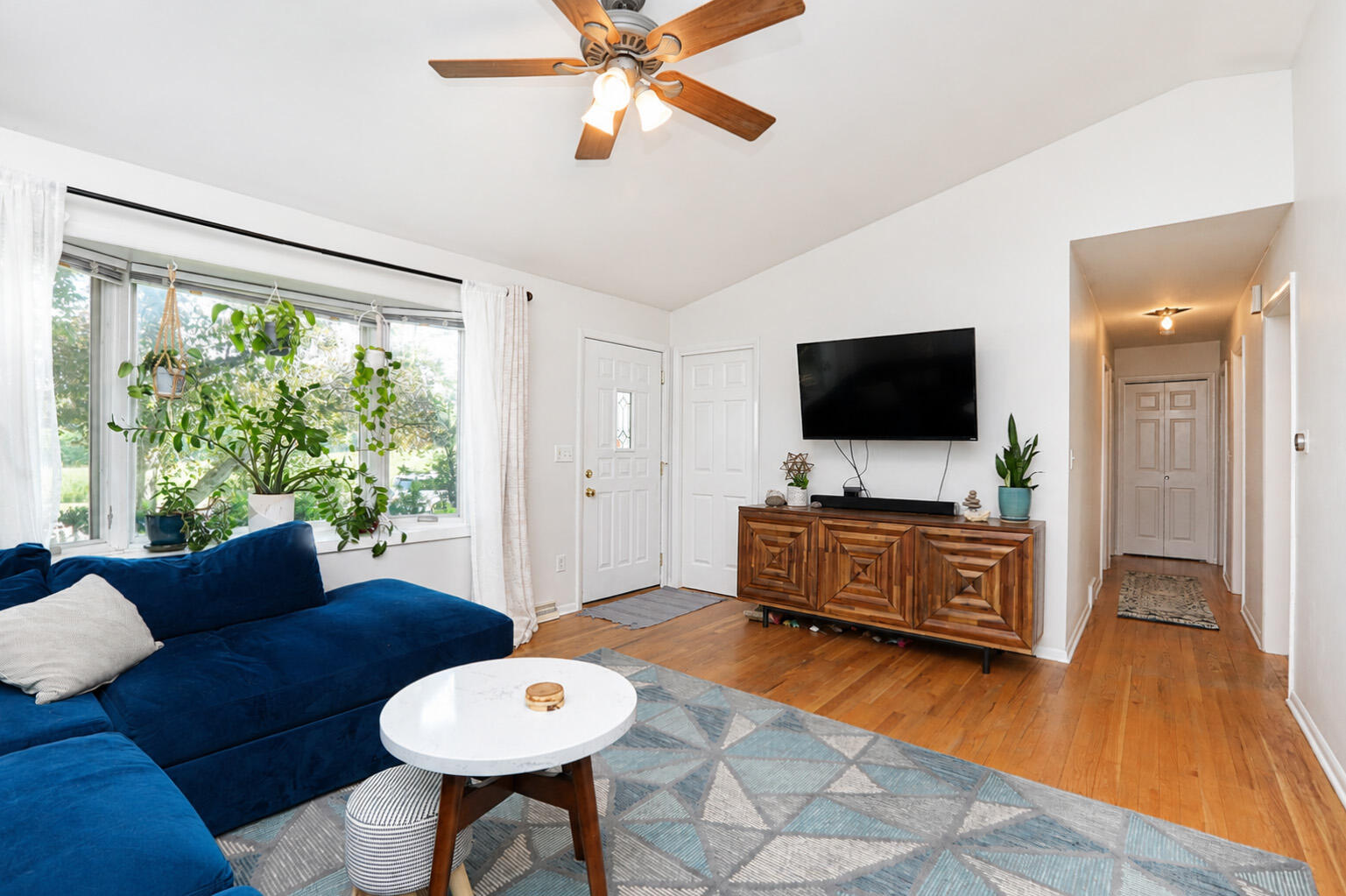 3412 Ontario Street Property Photo 4