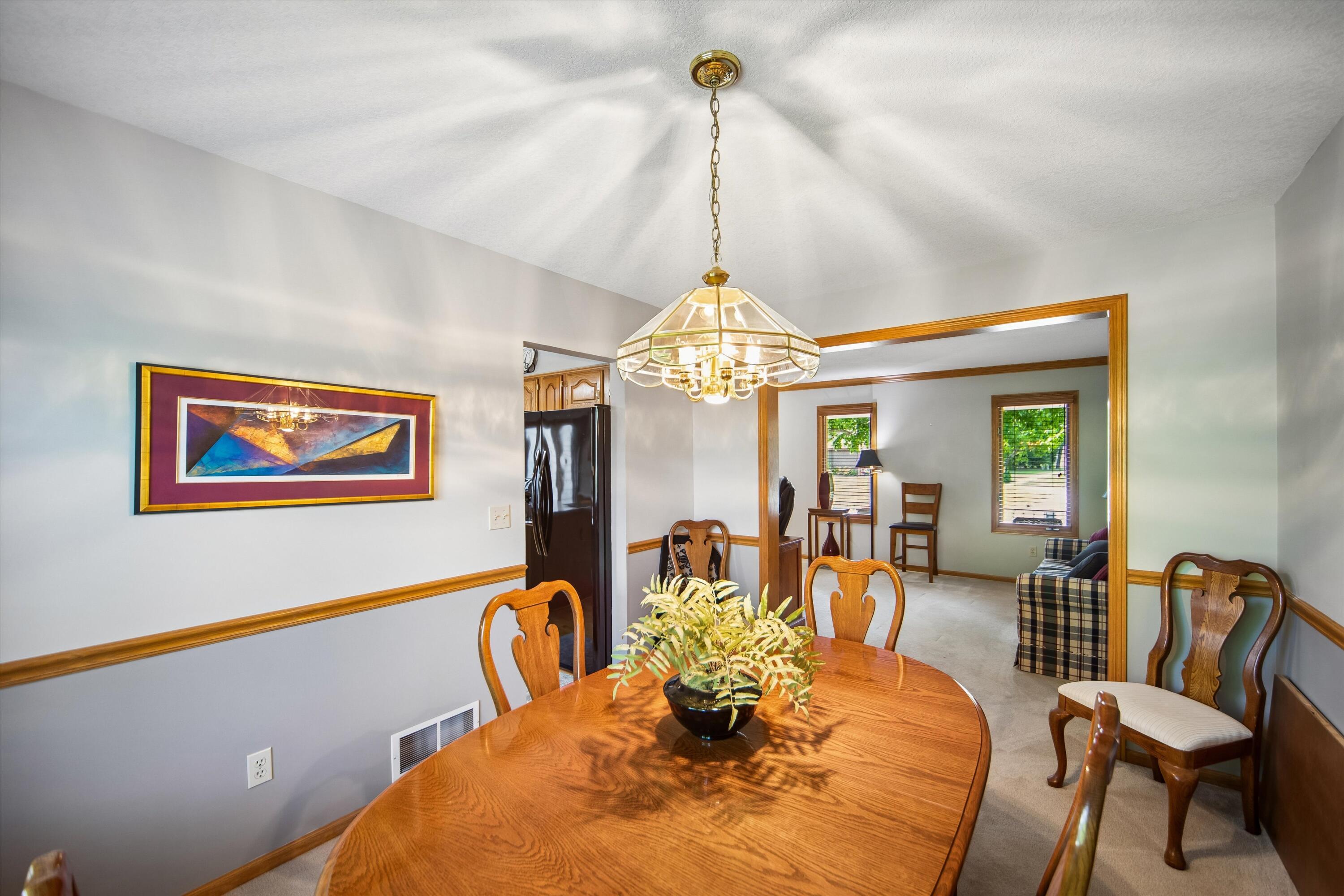 1405 Ne Trilein Drive Property Photo 6