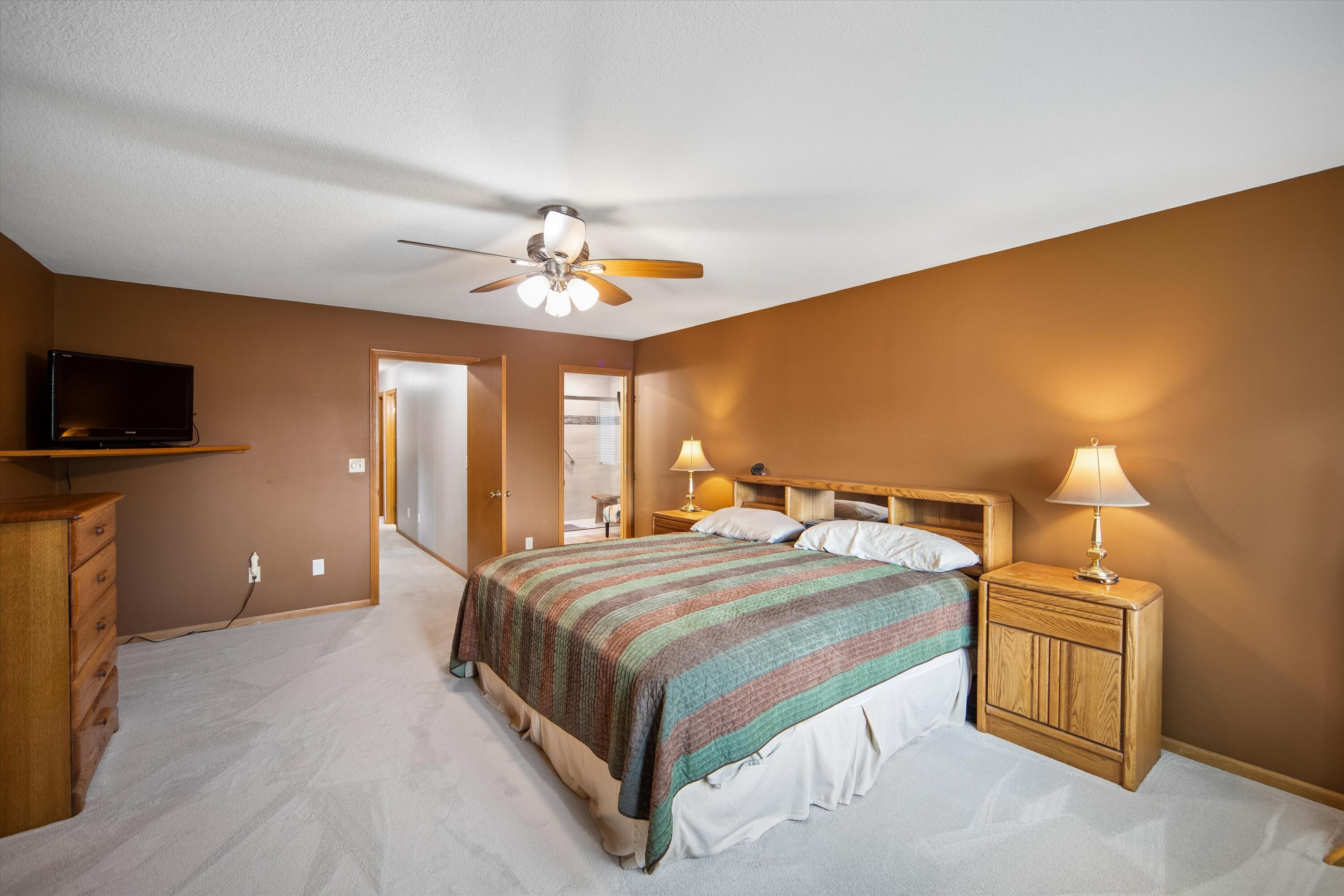 1405 Ne Trilein Drive Property Photo 16
