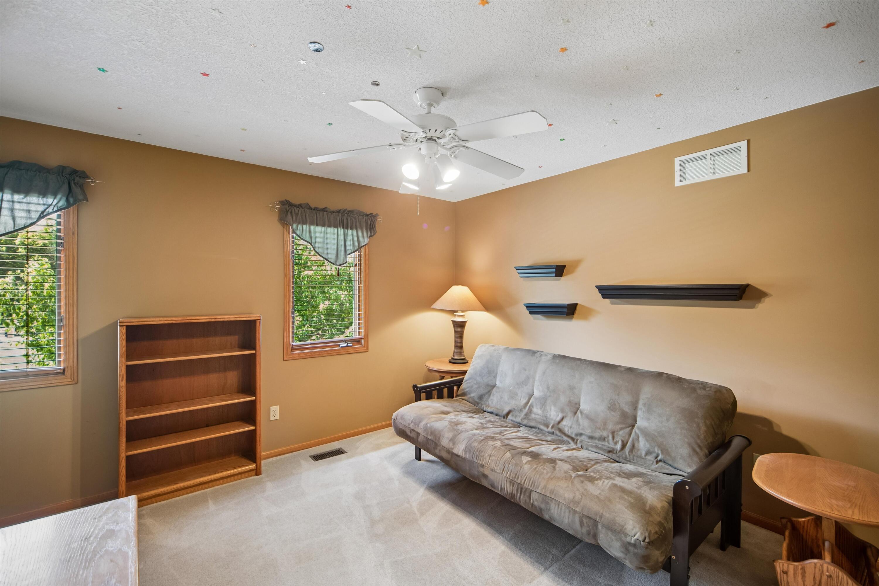 1405 Ne Trilein Drive Property Photo 20