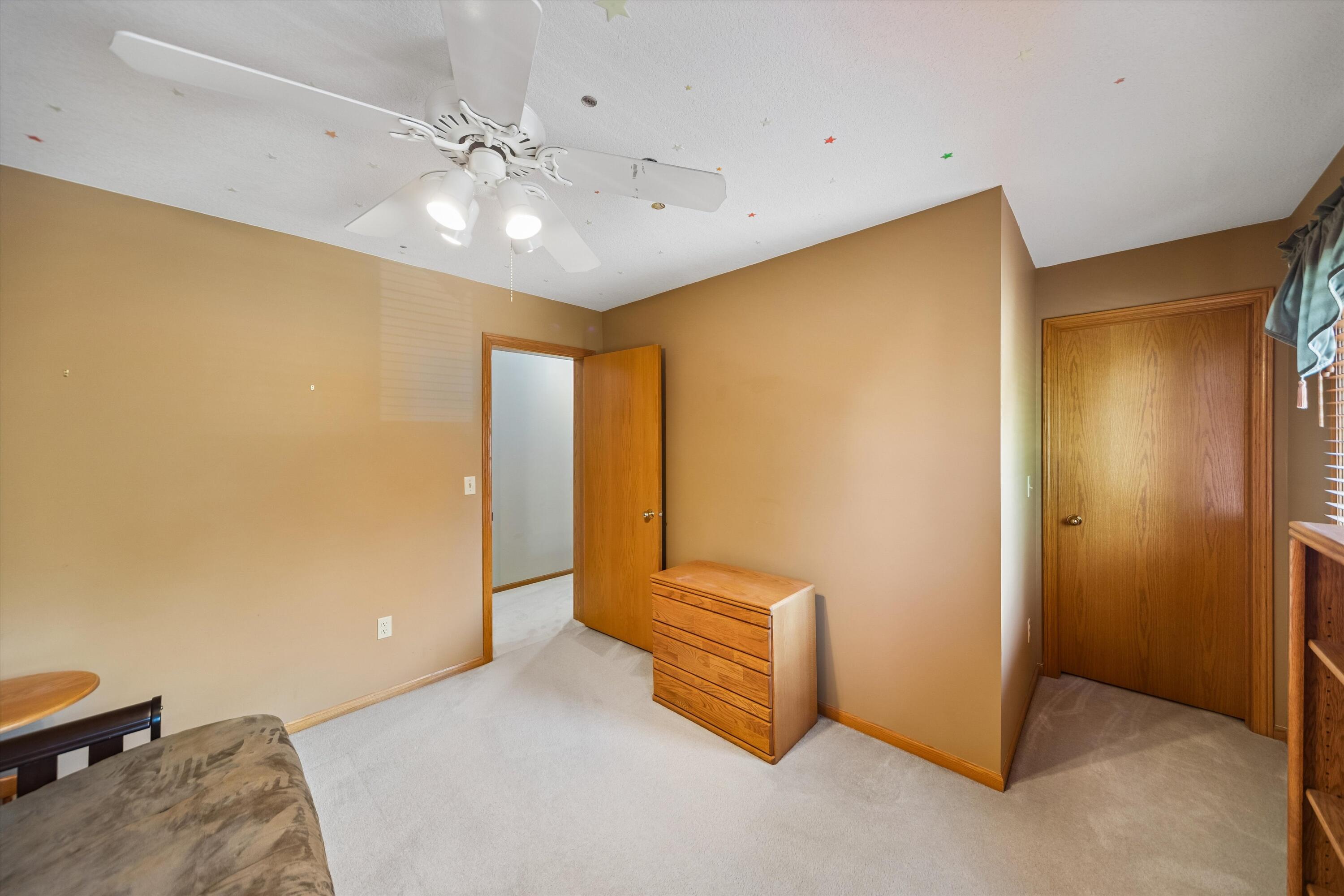 1405 Ne Trilein Drive Property Photo 21