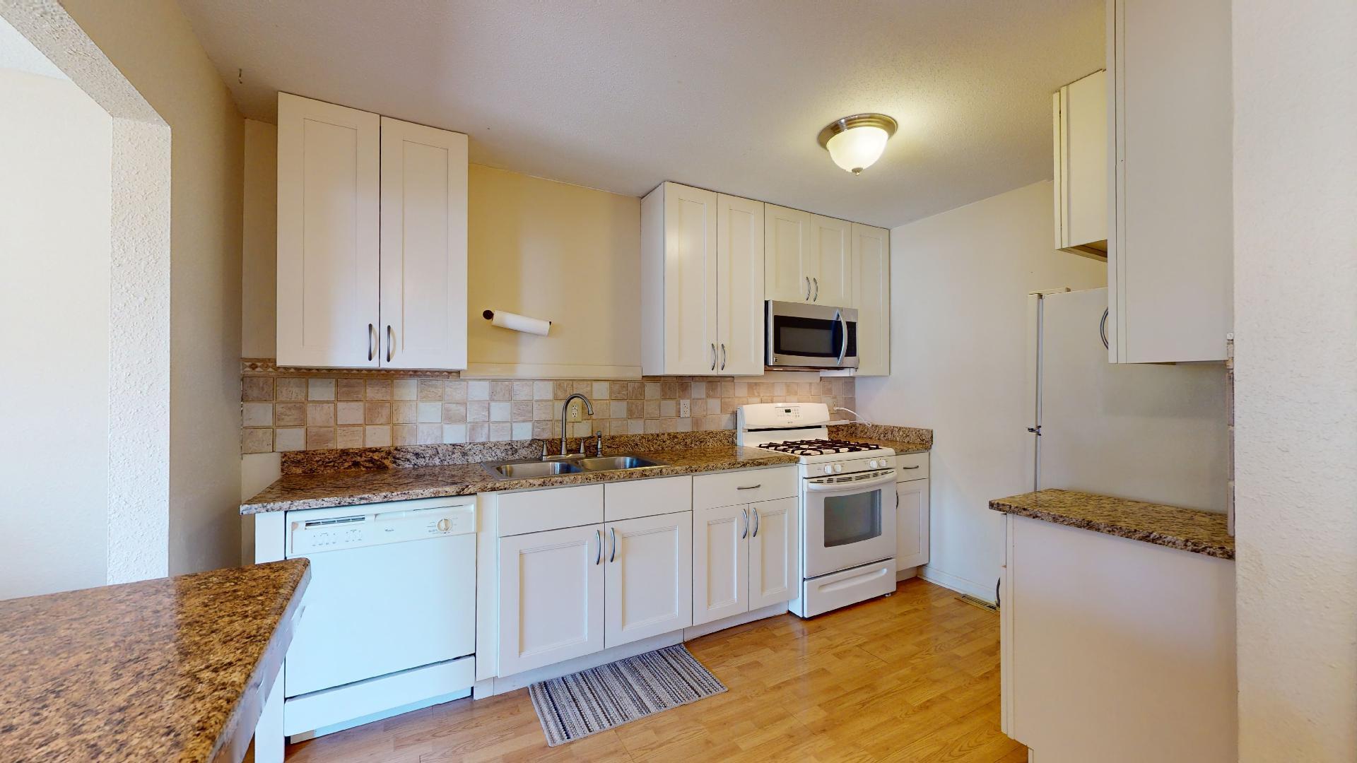 721 Meadow Place Property Photo 2