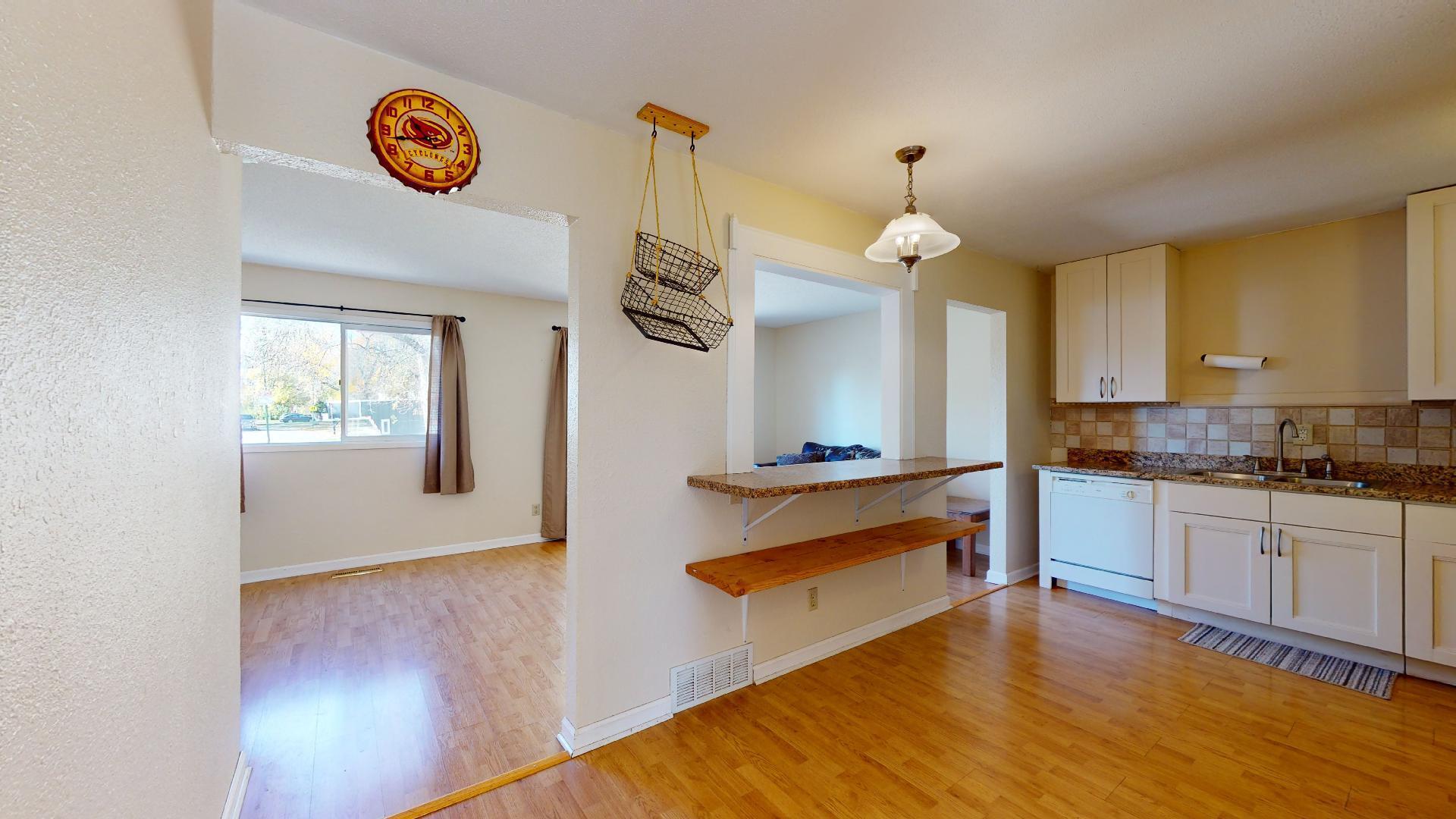 721 Meadow Place Property Photo 3
