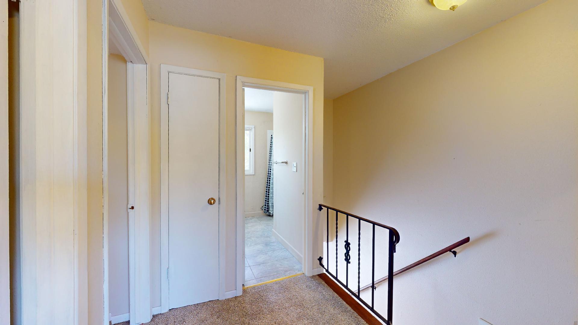 721 Meadow Place Property Photo 9