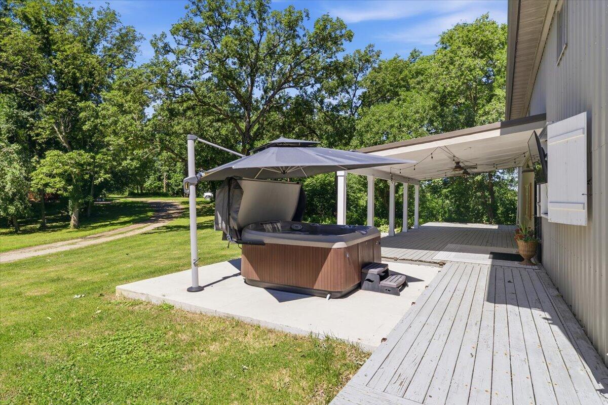16032 Pleasant Valley Road Property Photo 3