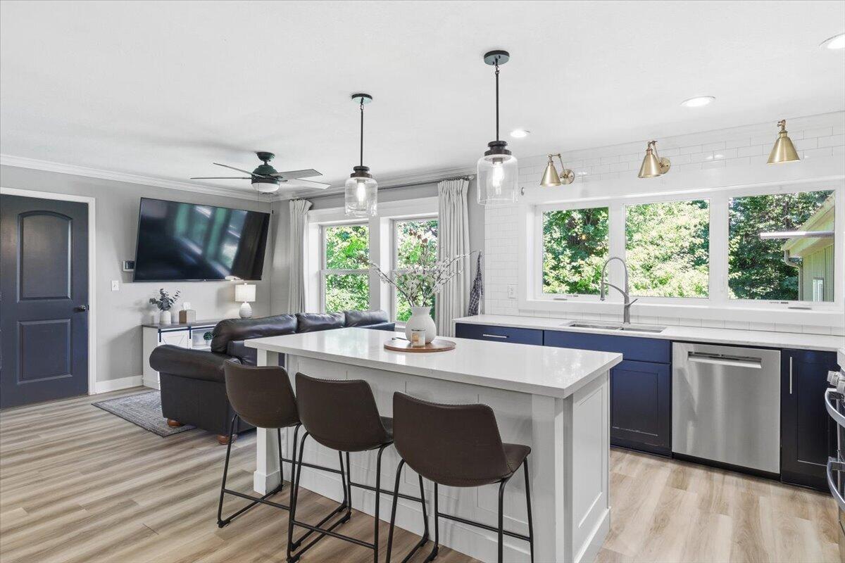 16032 Pleasant Valley Road Property Photo 7