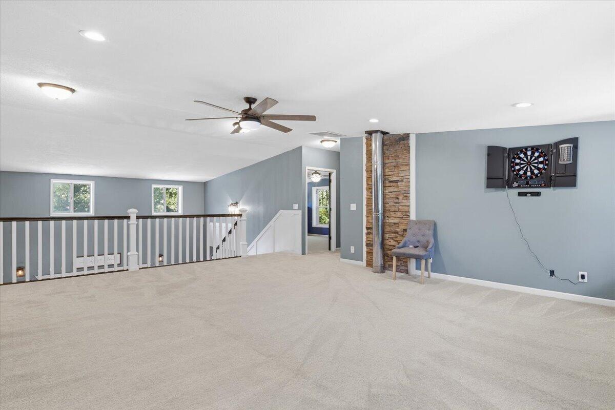 16032 Pleasant Valley Road Property Photo 23