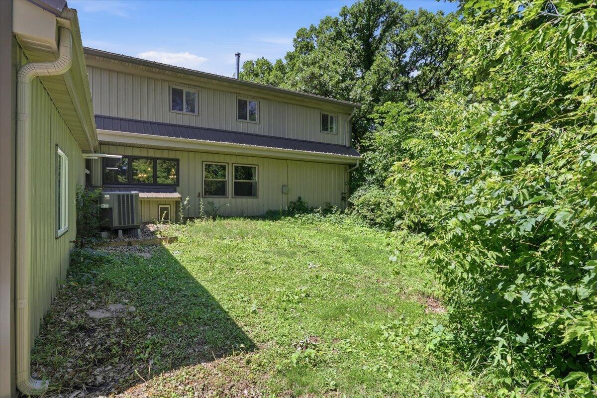 16032 Pleasant Valley Road Property Photo 32