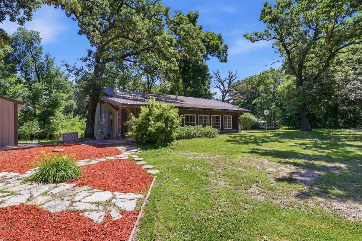 16032 Pleasant Valley Road Property Photo 33