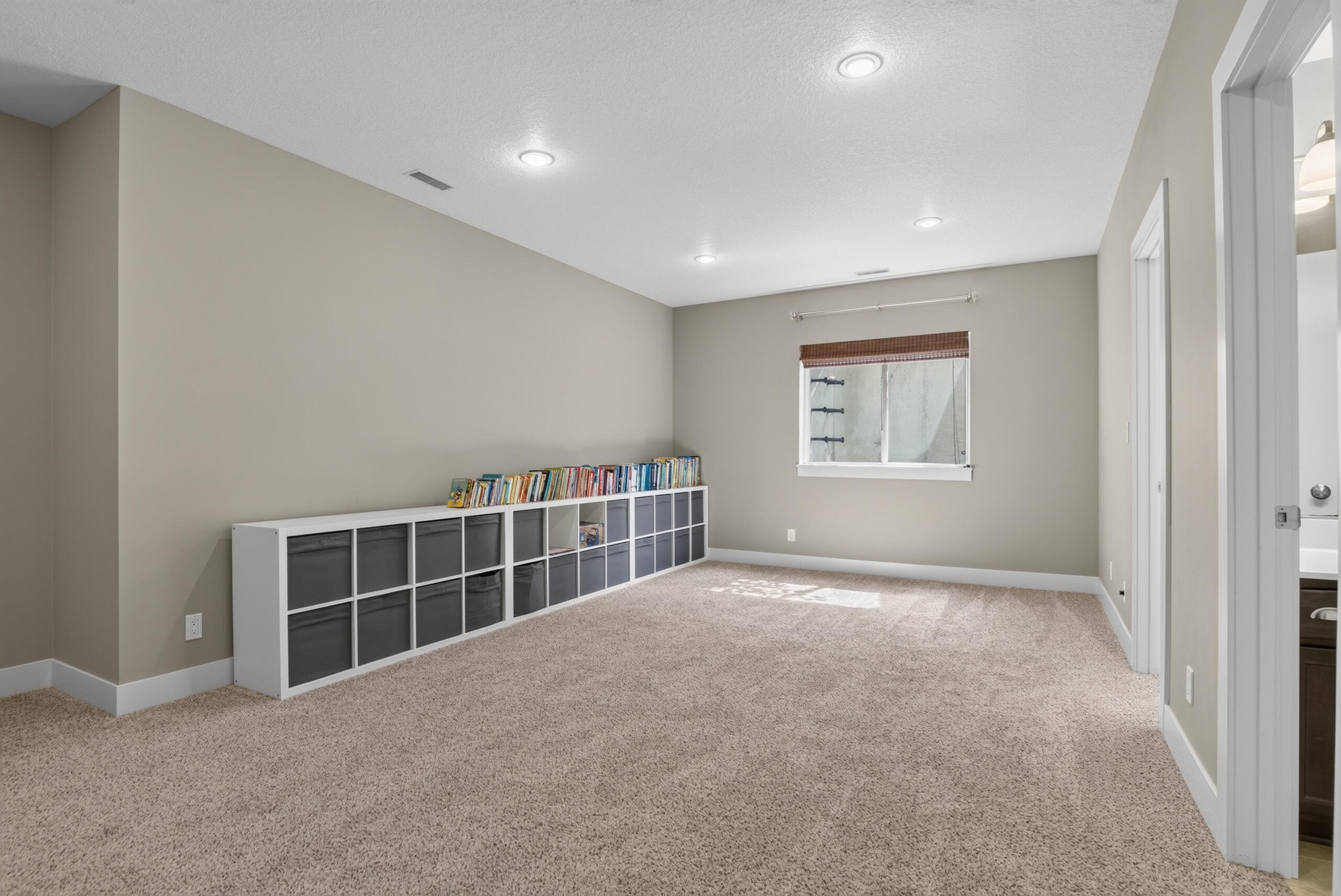 2706 Kingston Drive Property Photo 19