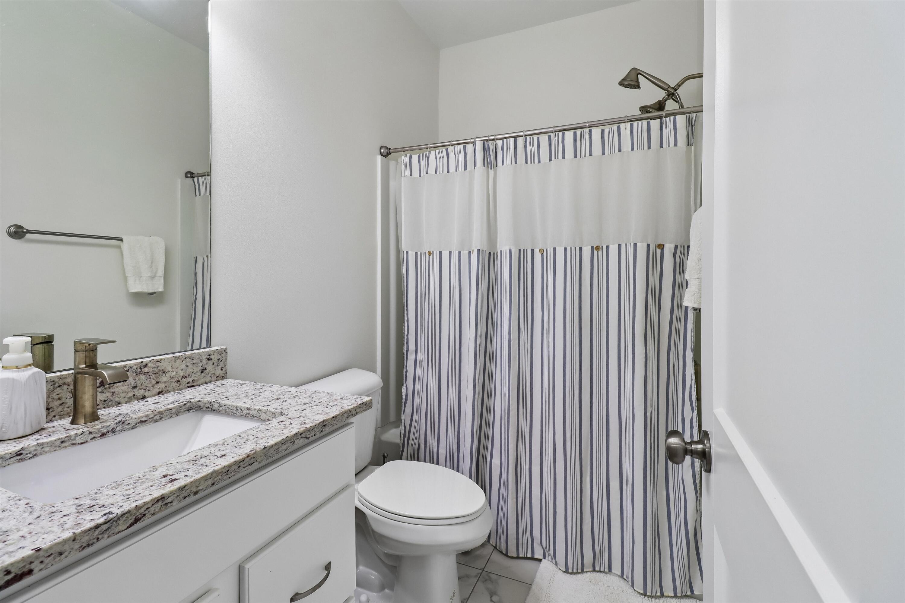 4507 Everest Avenue Property Photo 12
