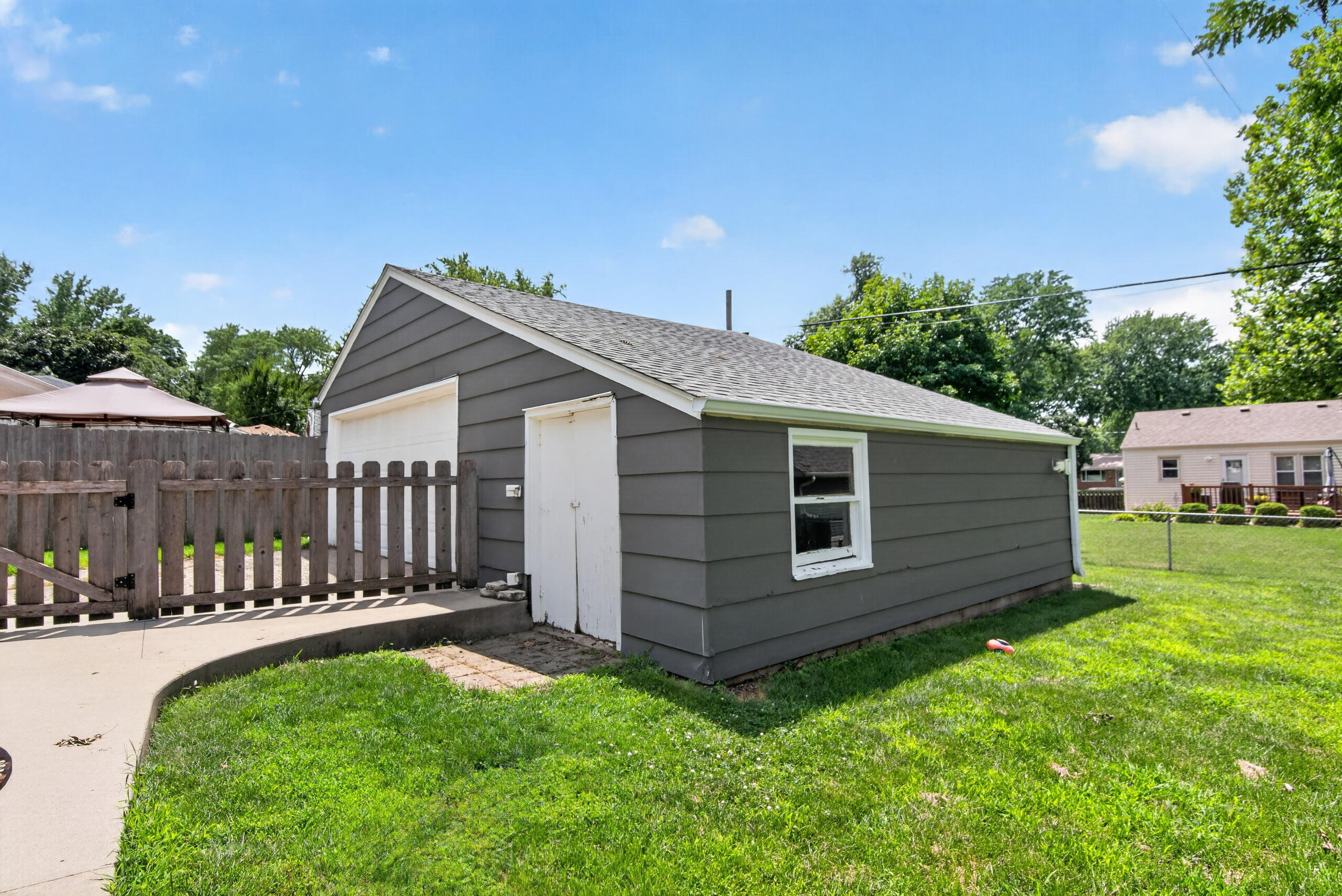 4108 Ardmore Road Property Photo 24