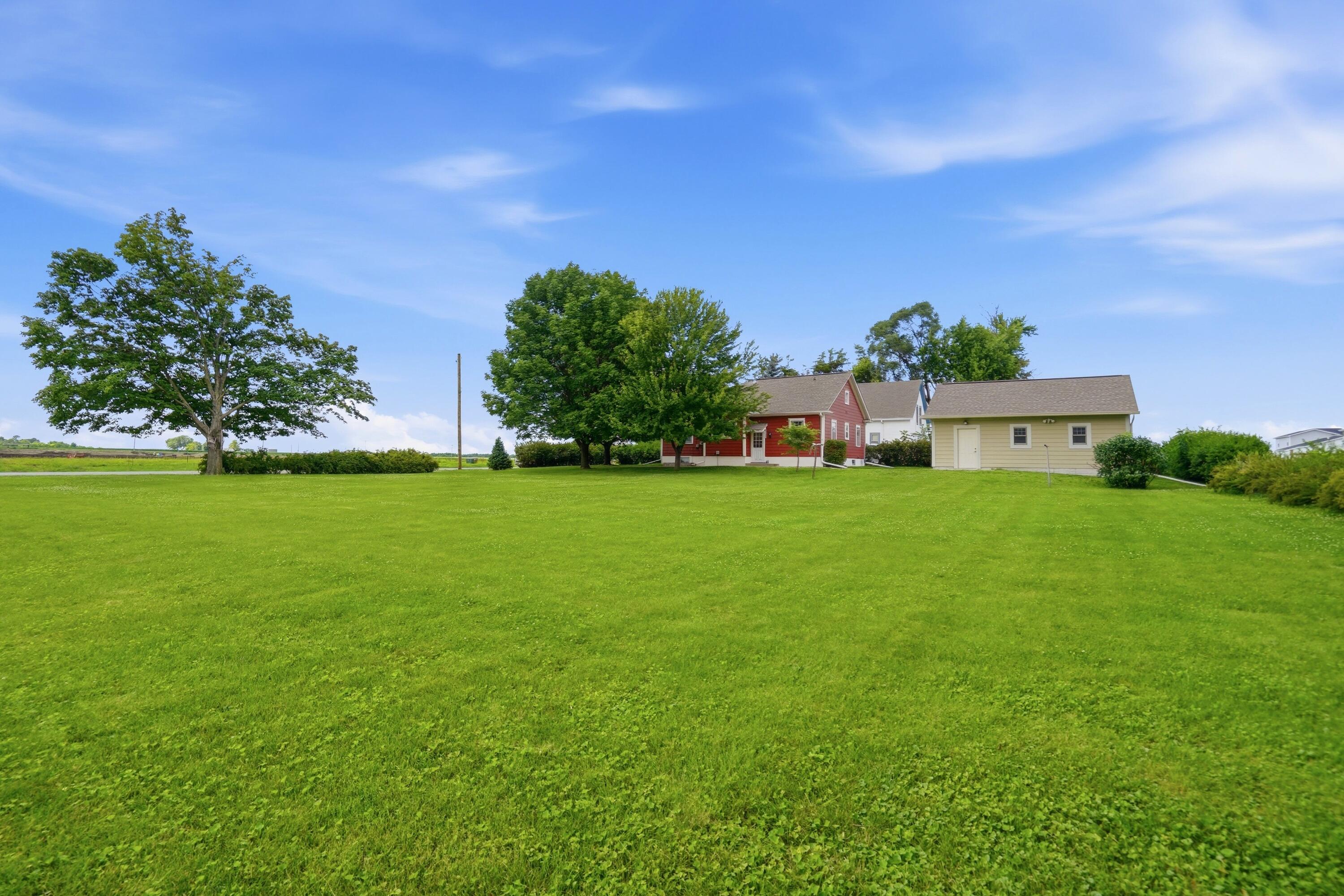 1835 1st Street Property Photo 1