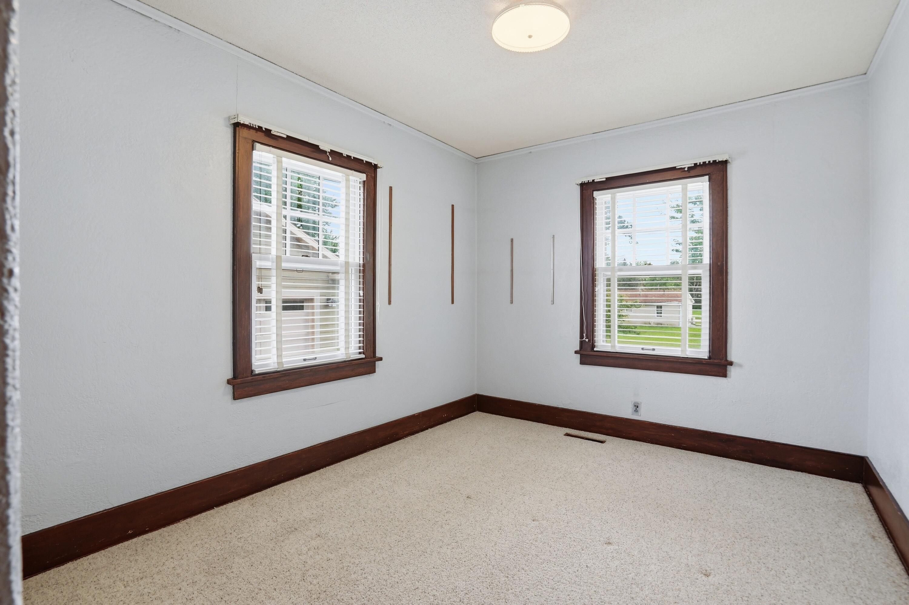 1835 1st Street Property Photo 21