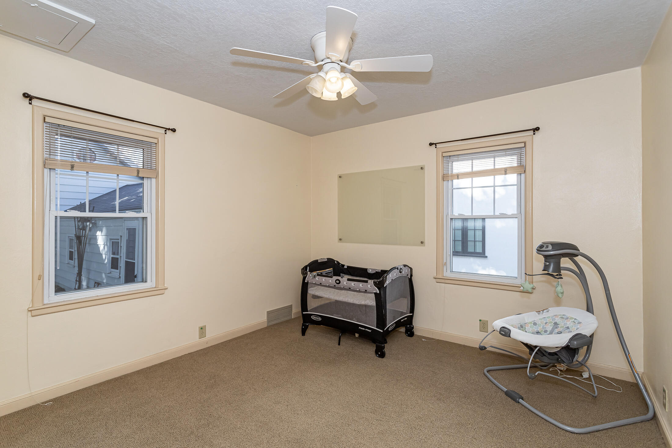 1225 Harding Avenue Property Photo 12