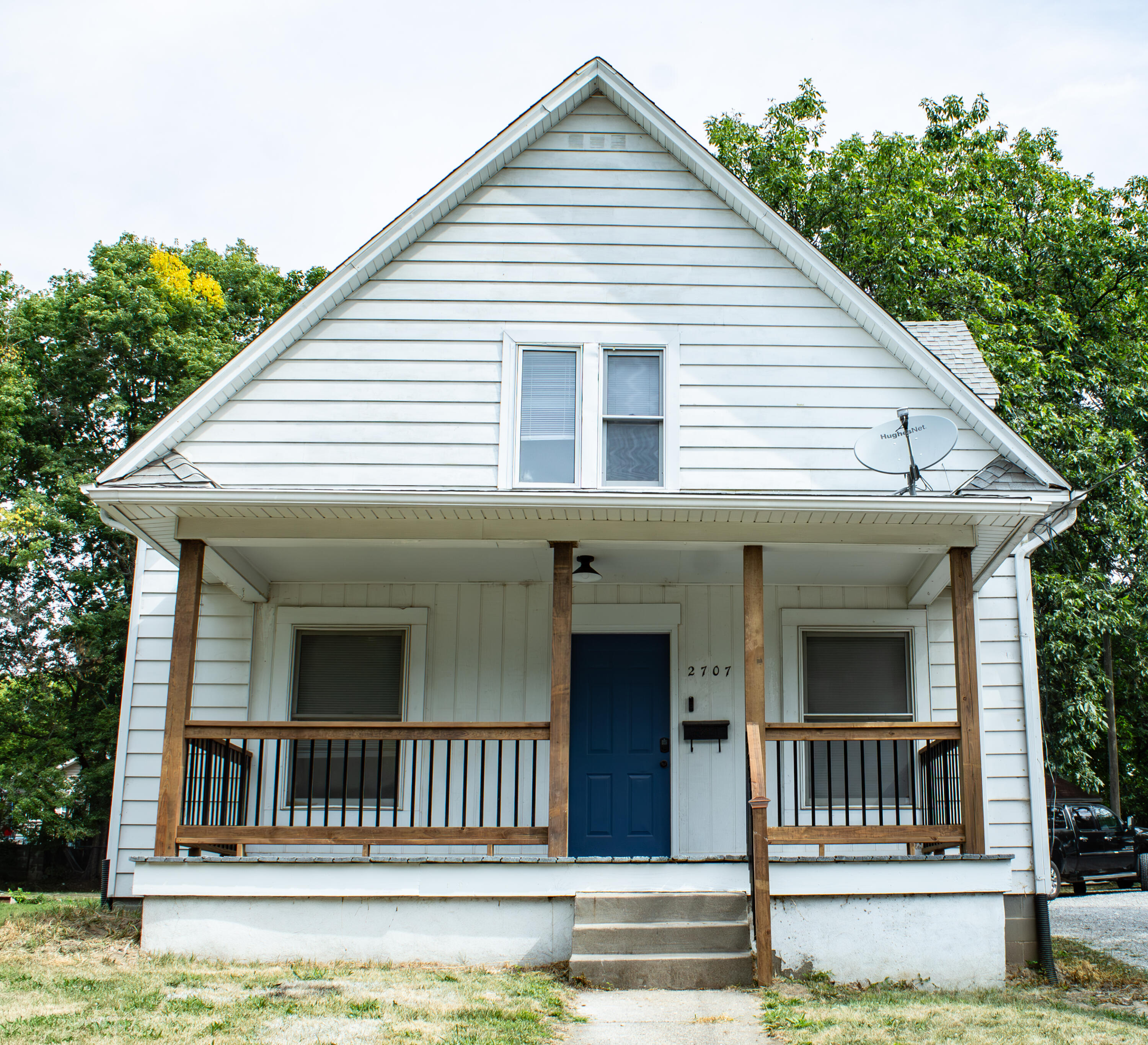2707 College Avenue Property Photo 1