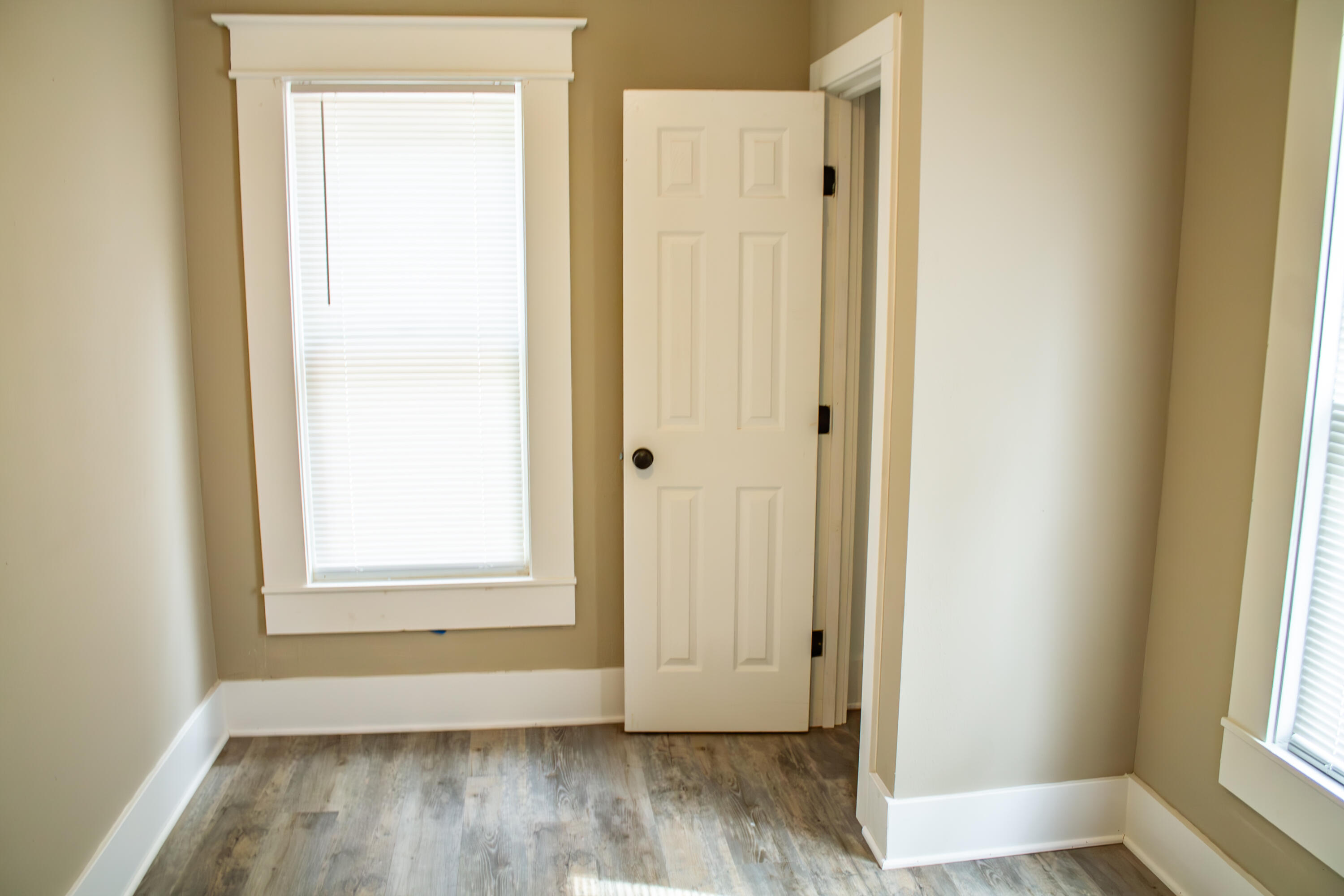 2707 College Avenue Property Photo 5