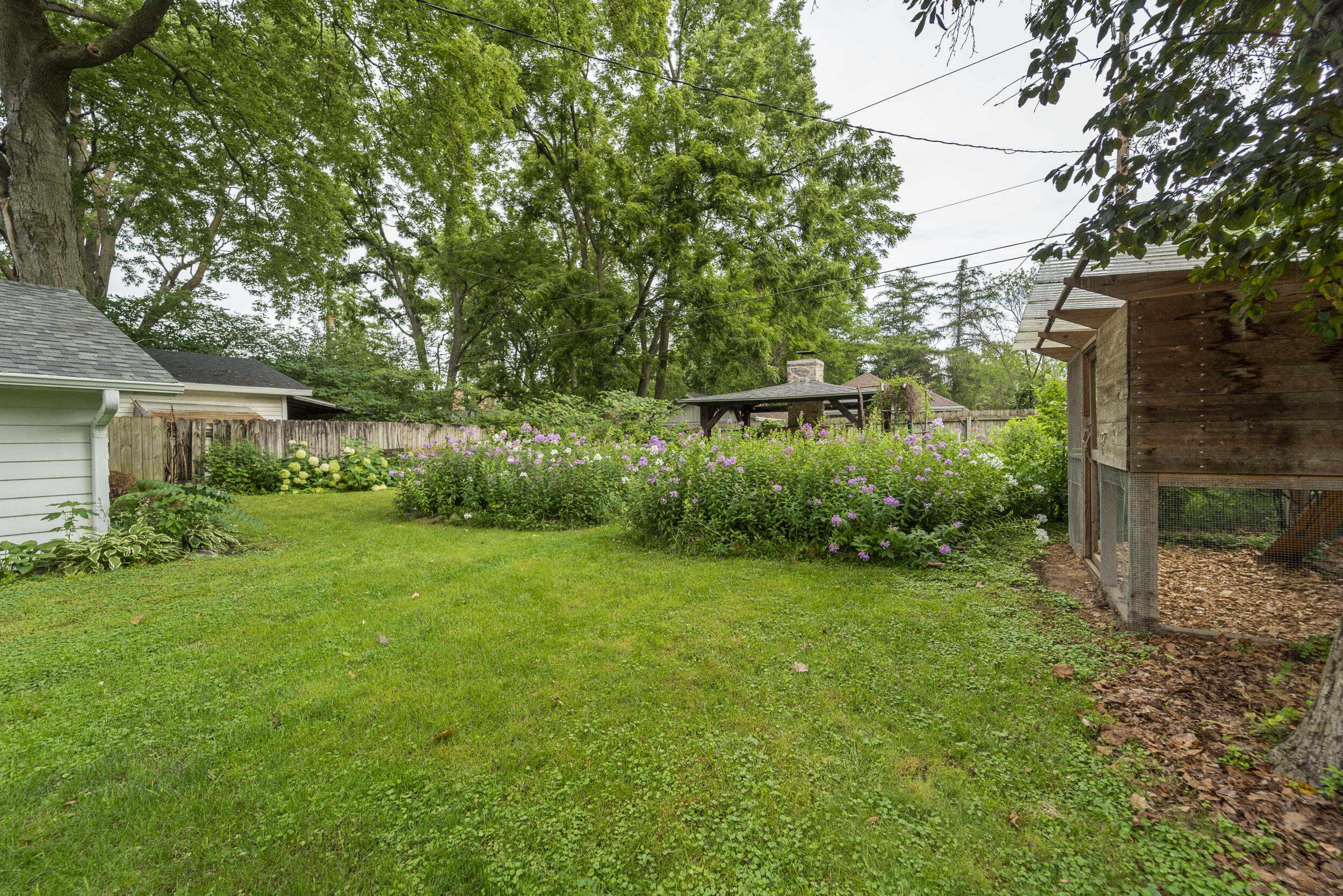 2327 Donald Street Property Photo 26