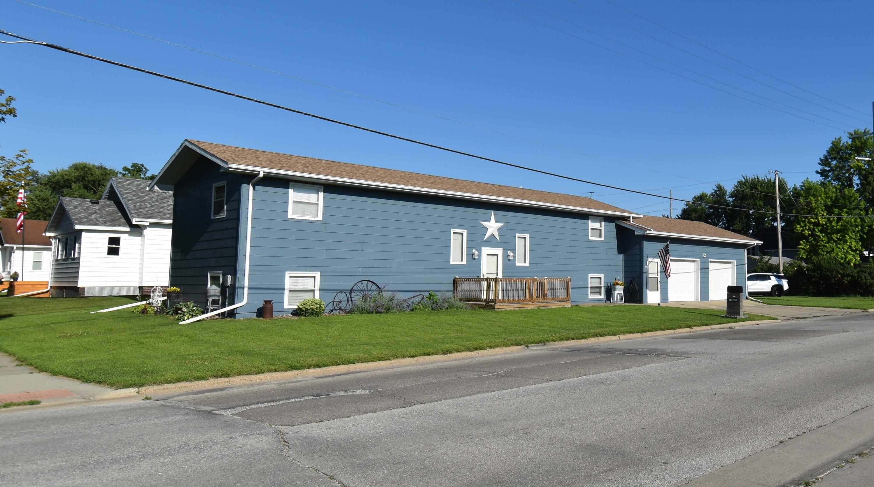 1120 Division Street Property Photo 1