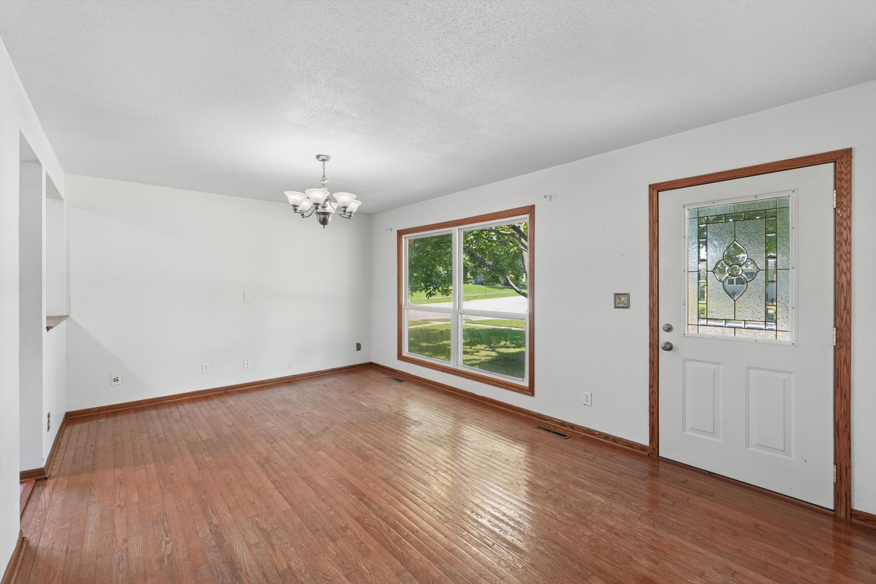 201 Rockwell Avenue Property Photo 4