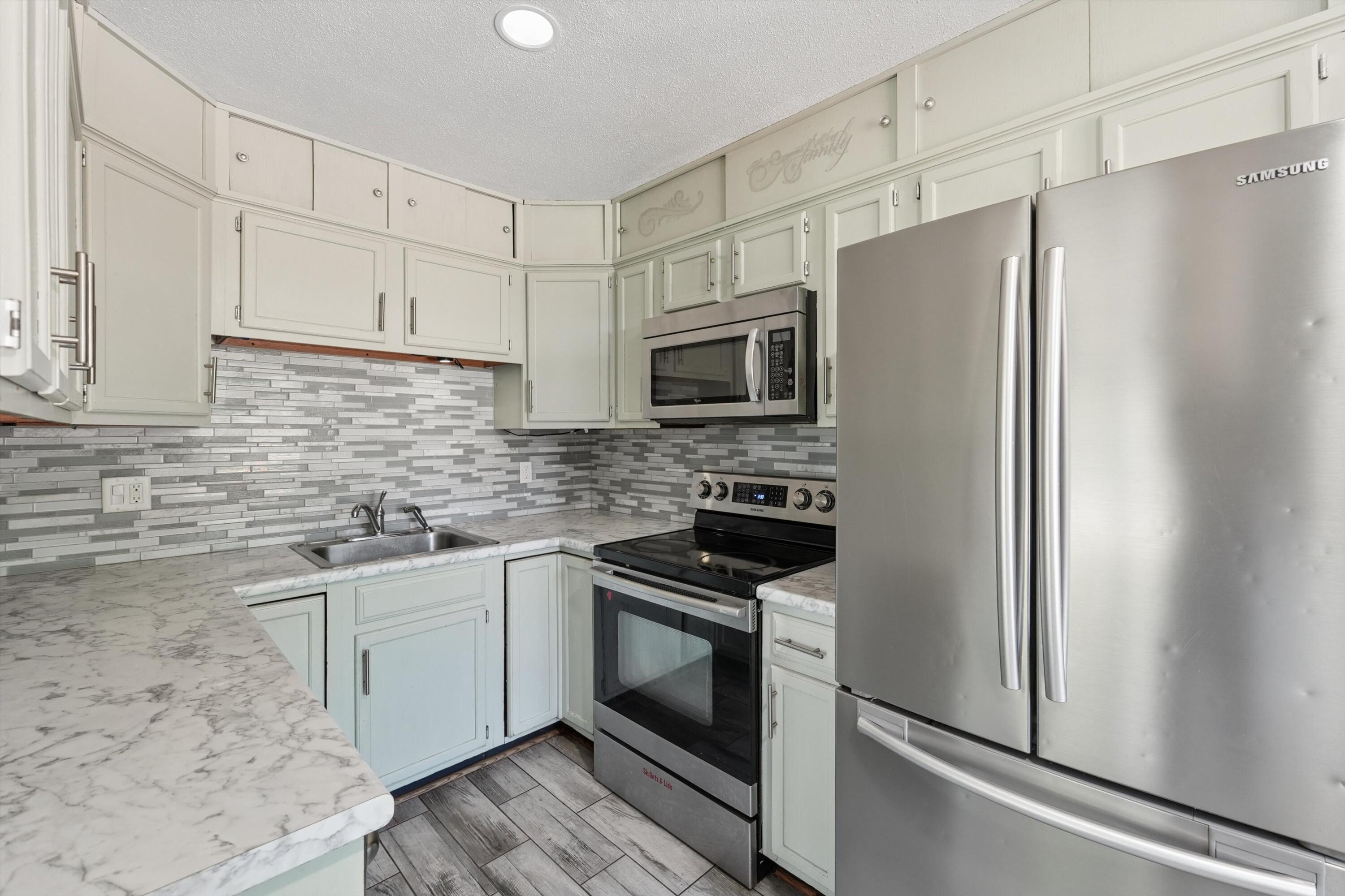 201 Rockwell Avenue Property Photo 8
