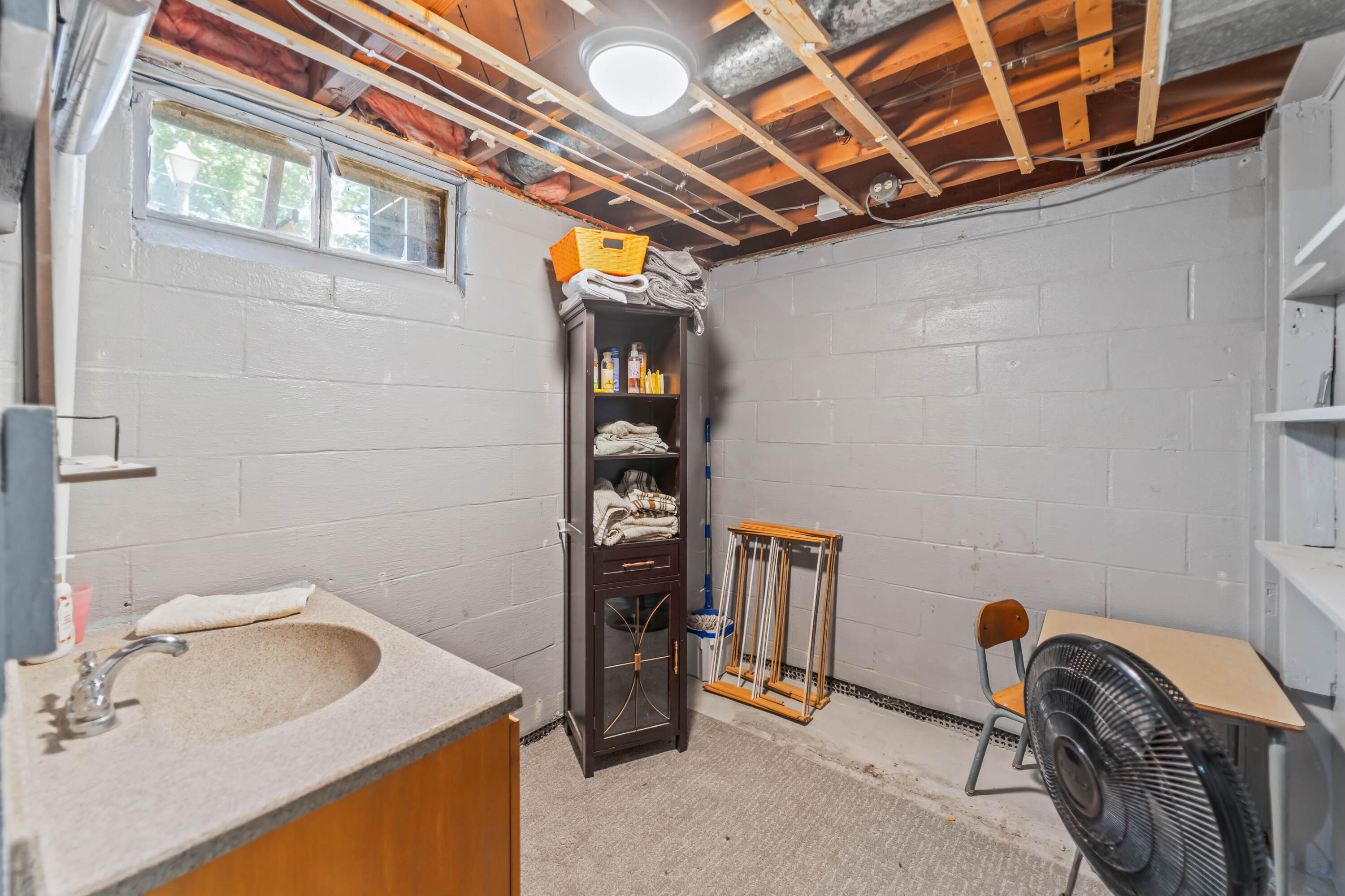 719 15th Street Place Property Photo 27