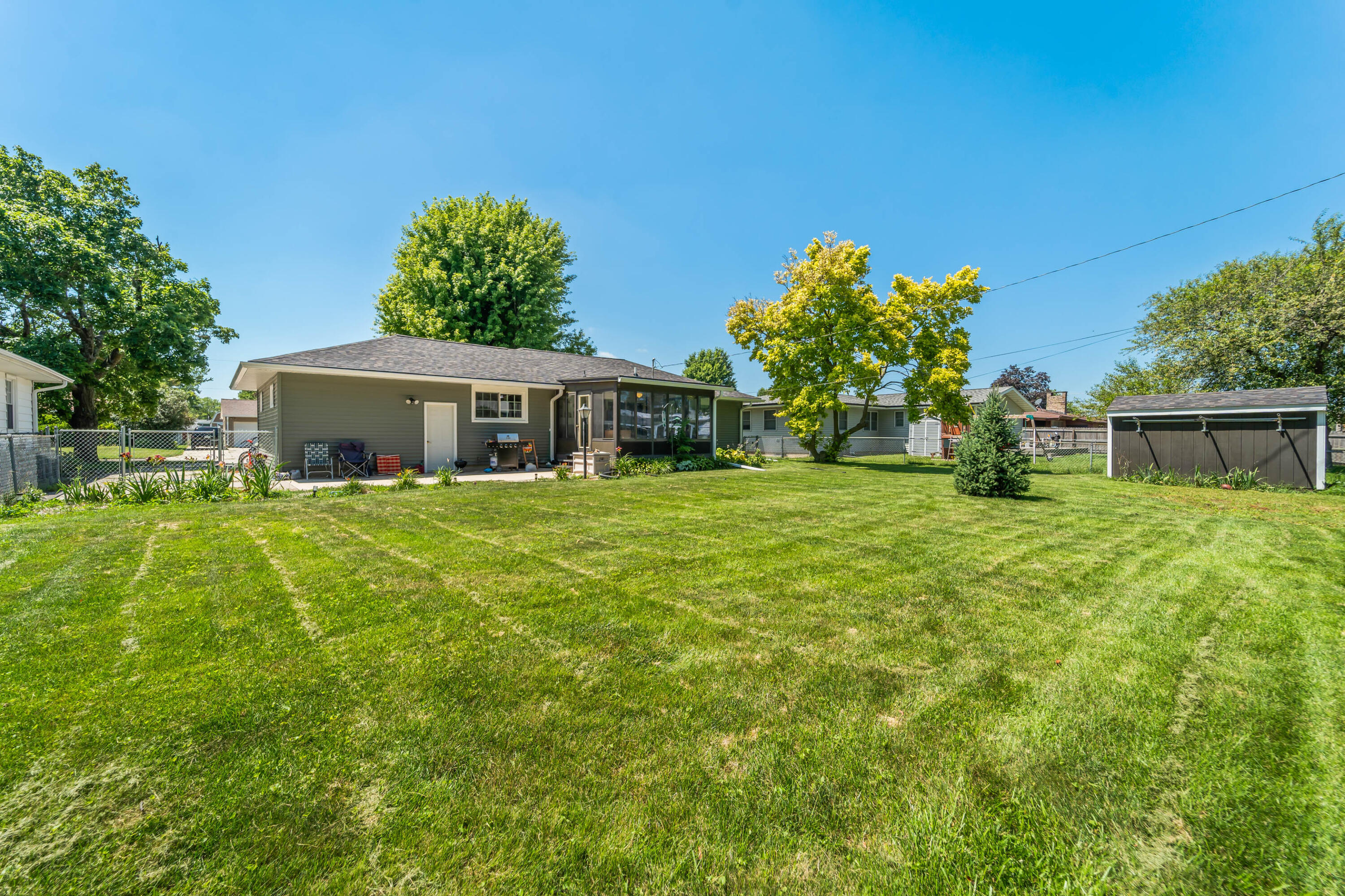 719 15th Street Place Property Photo 30