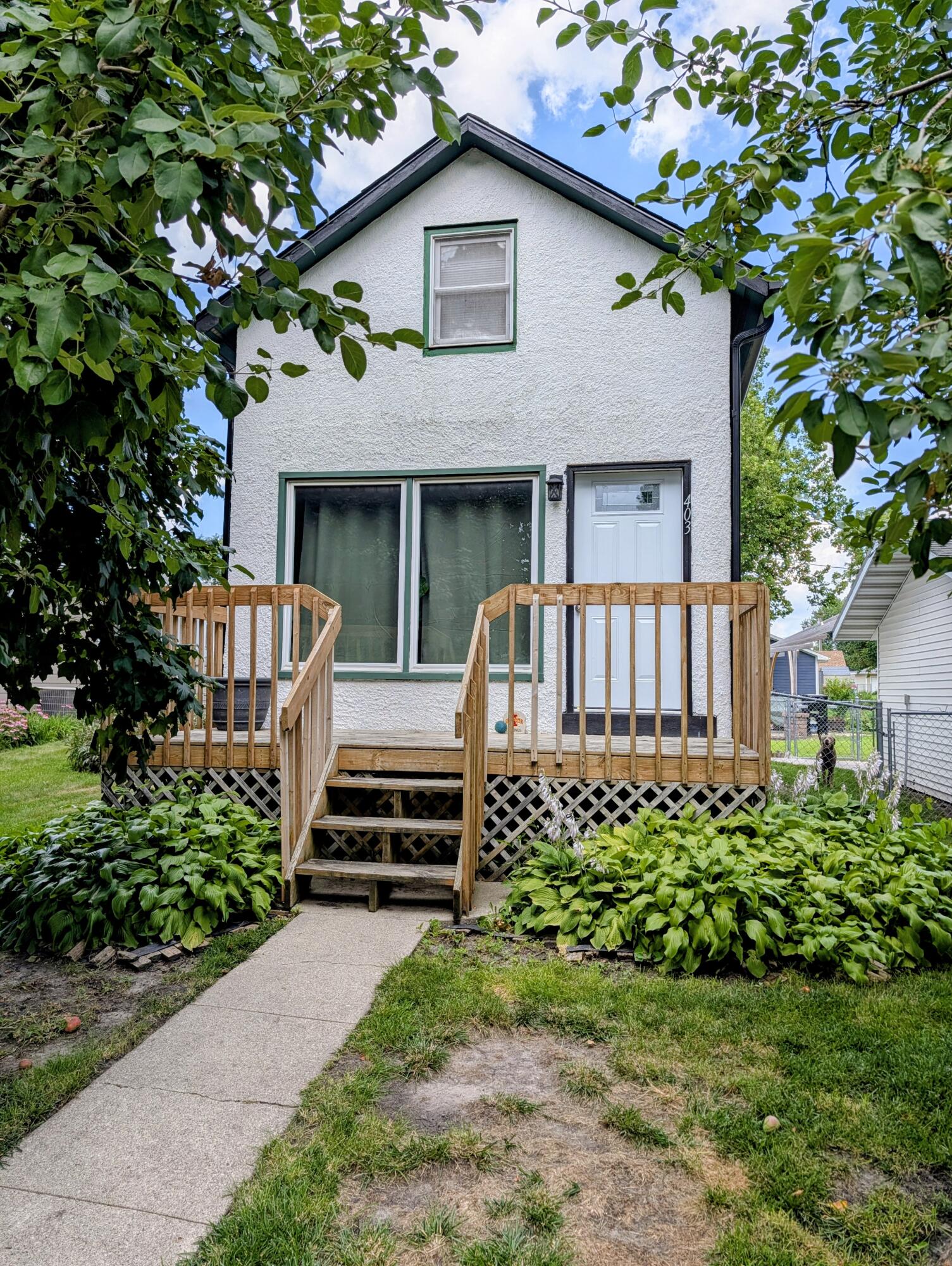 403 E 3rd Street Property Photo 19
