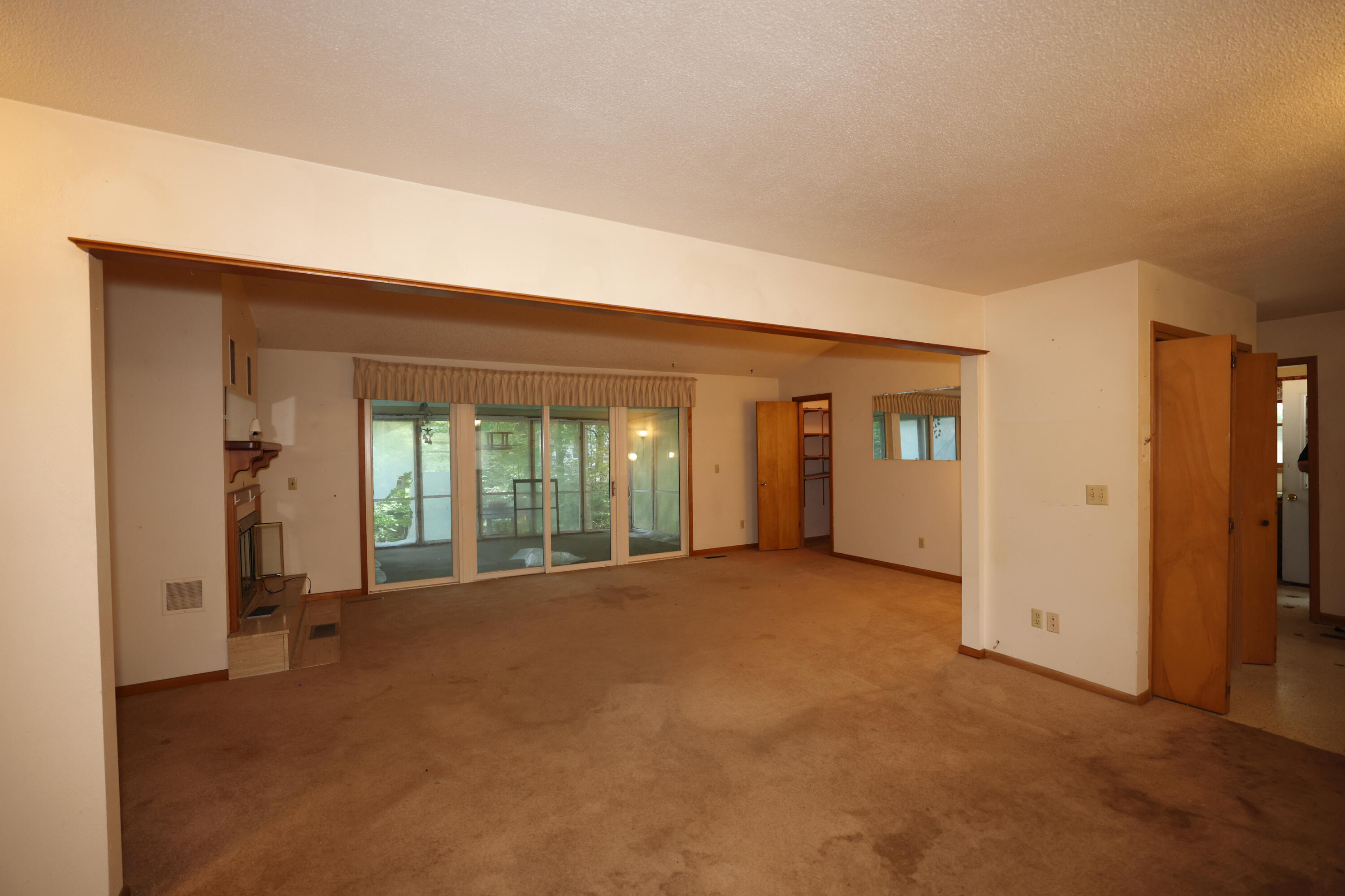1158 Jonquil Lane Property Photo 2