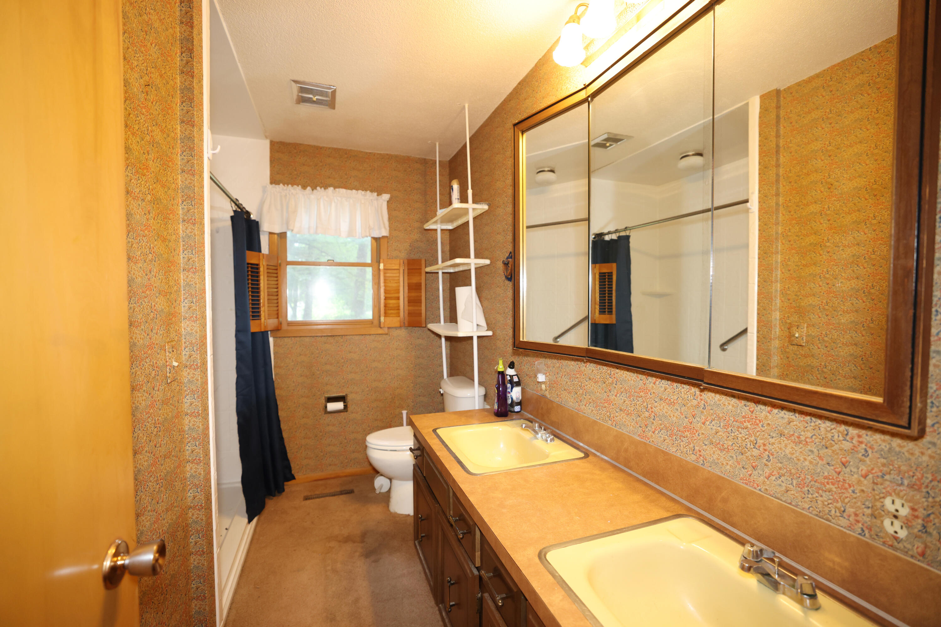 1158 Jonquil Lane Property Photo 10