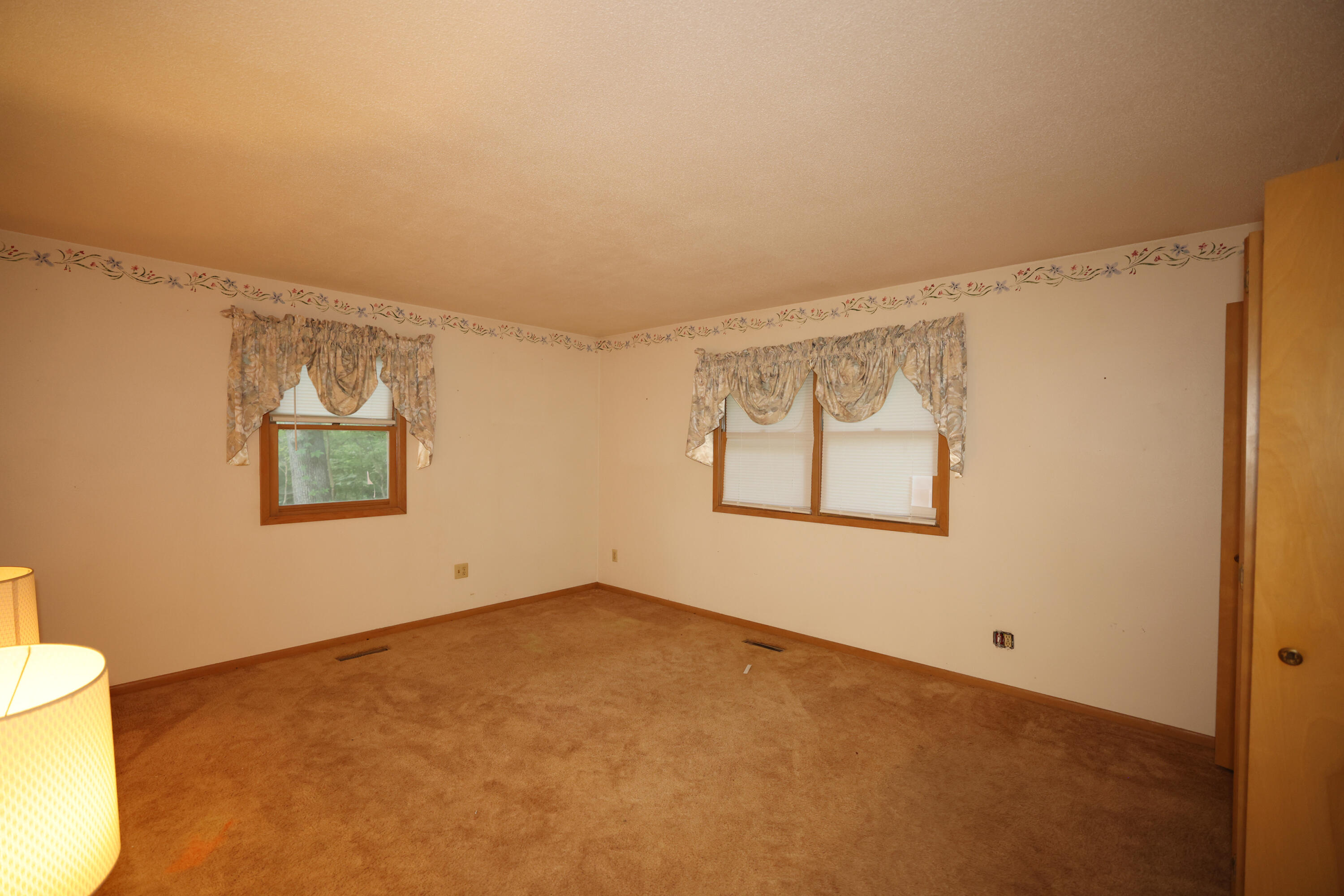1158 Jonquil Lane Property Photo 14