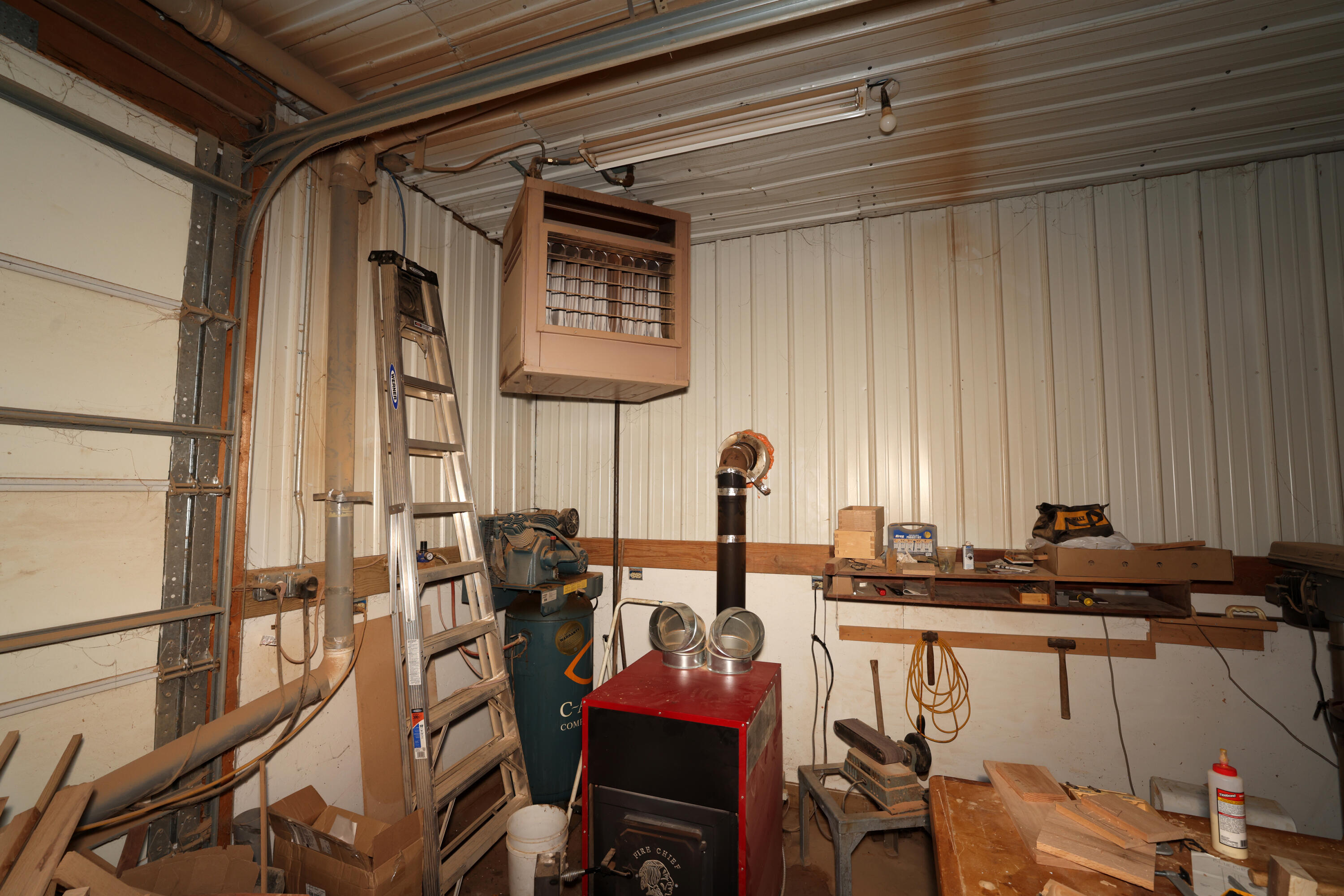 415 Marshall Street Property Photo 4