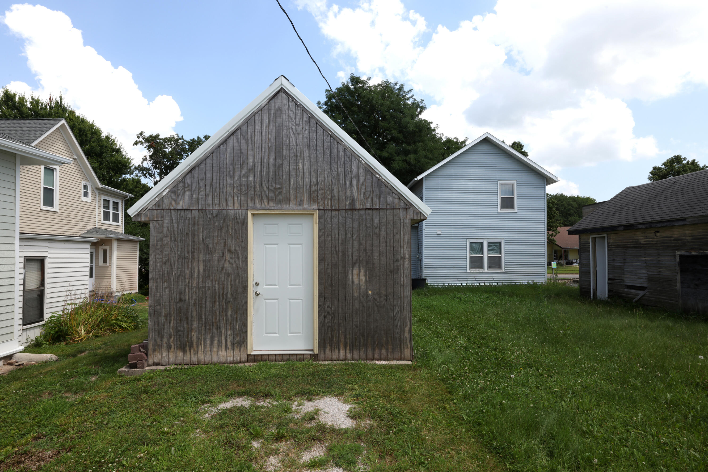 415 Marshall Street Property Photo 7
