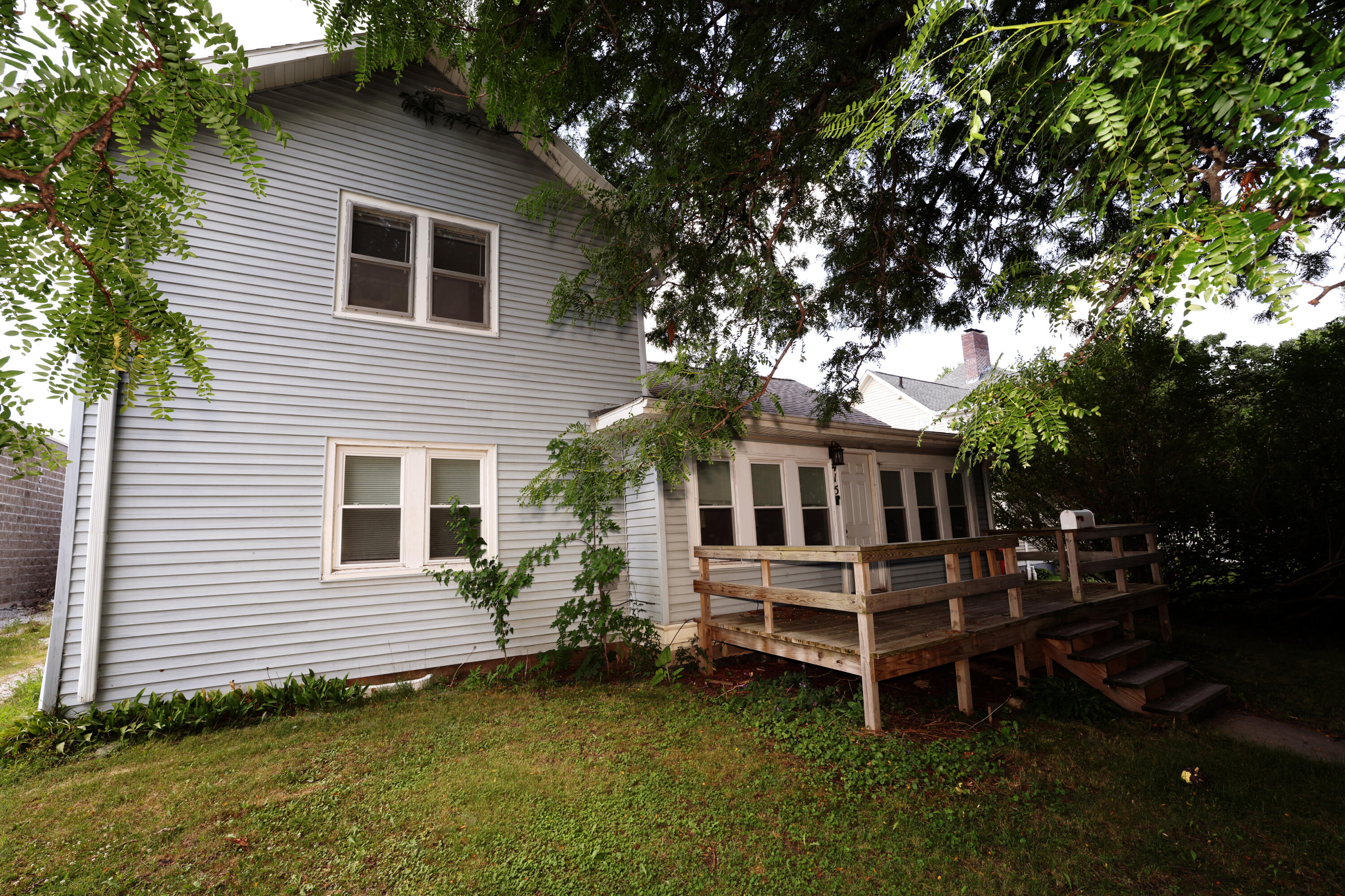 415 Marshall Street Property Photo 9