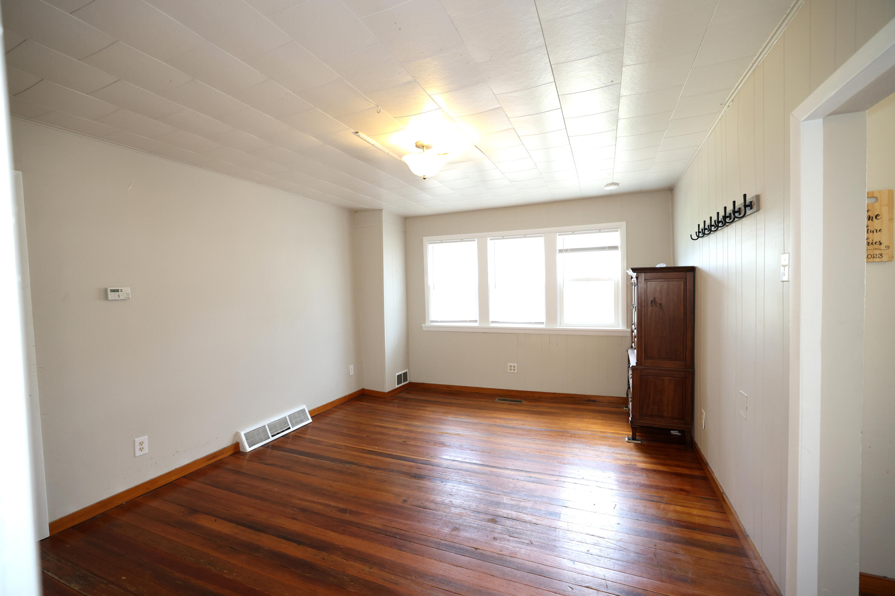 415 Marshall Street Property Photo 11