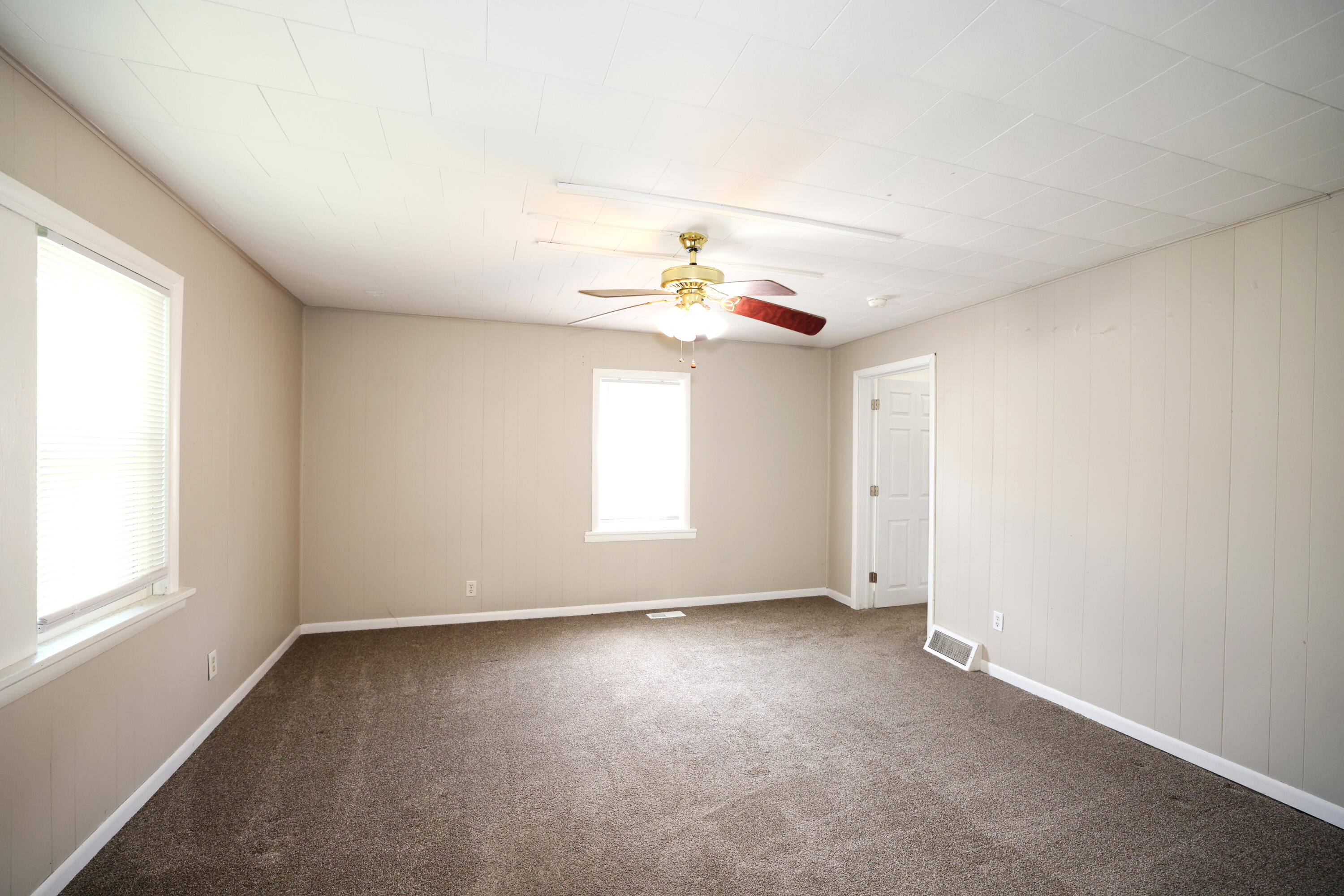 415 Marshall Street Property Photo 21