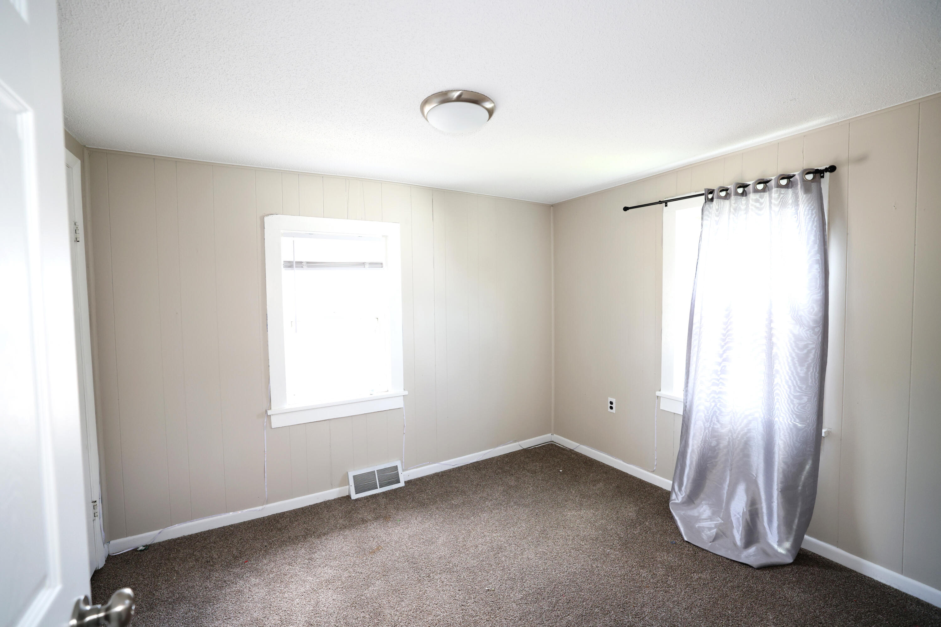 415 Marshall Street Property Photo 31