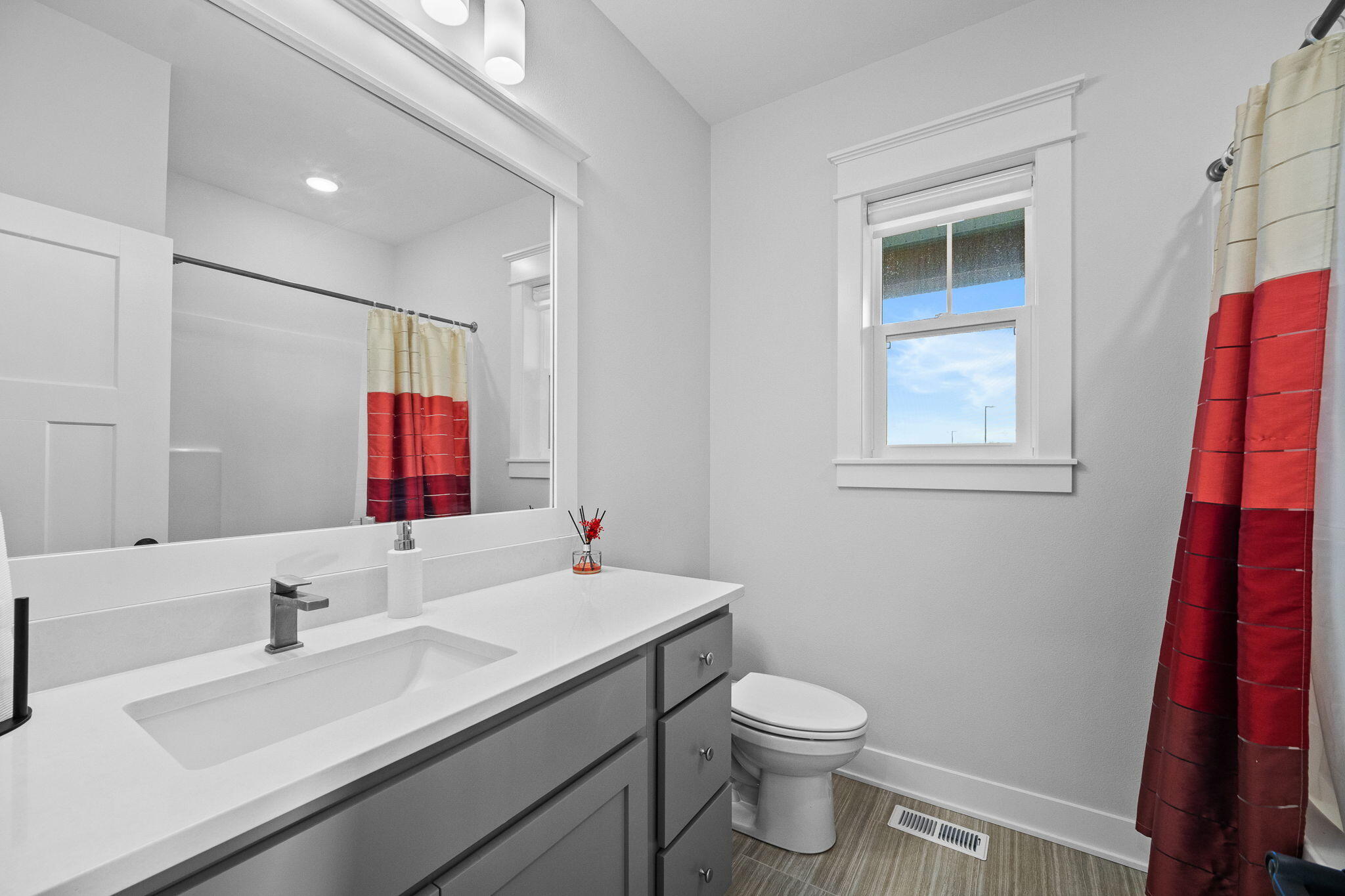 4401 Everest Circle Property Photo 17