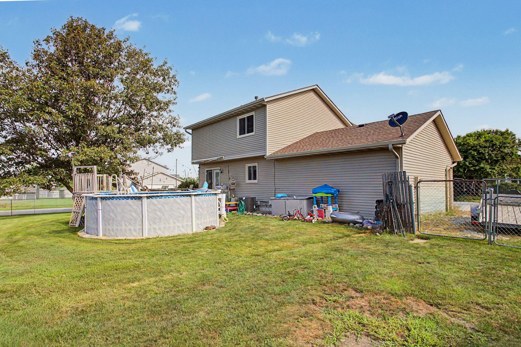 209 Rothmoor Drive Property Photo 3