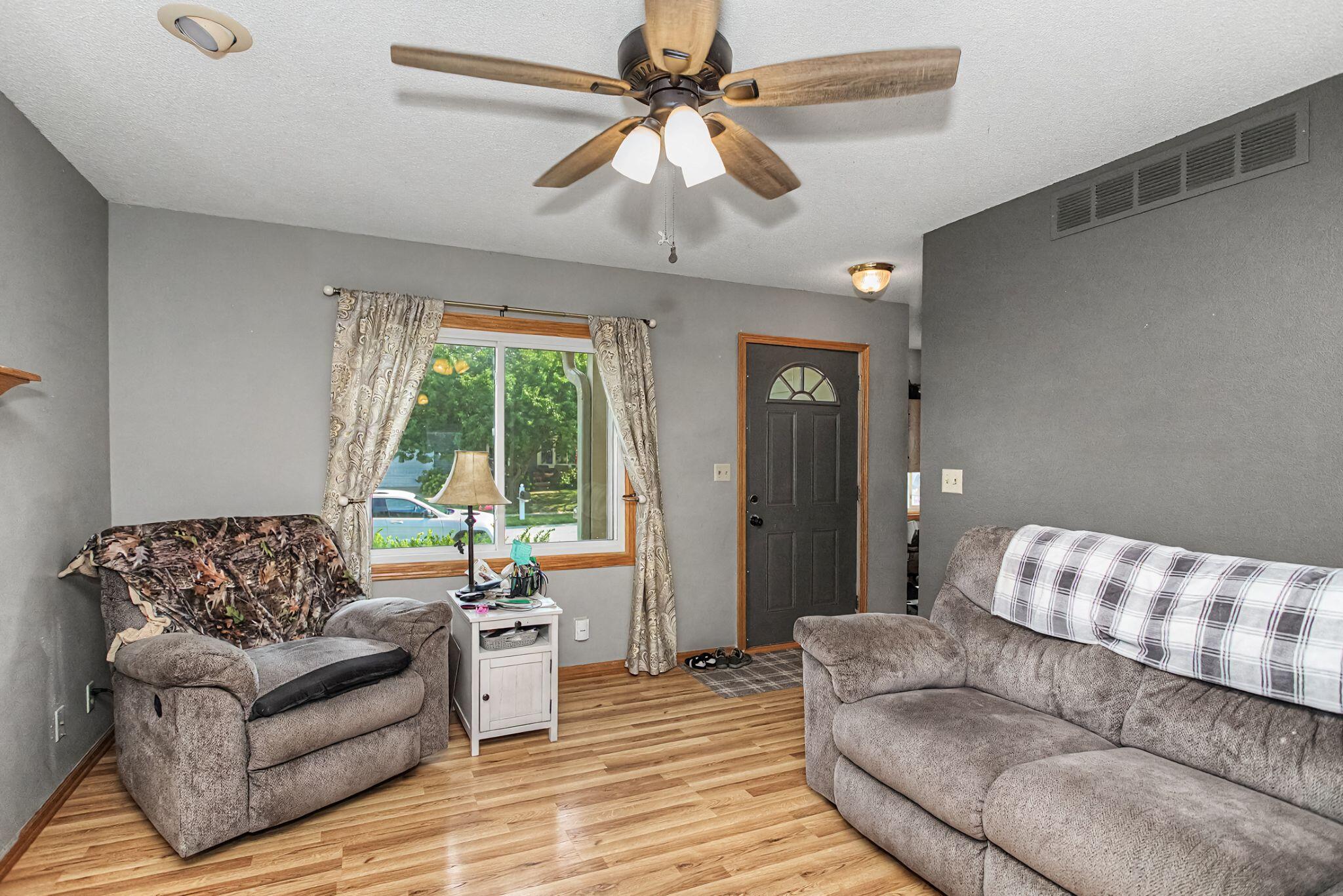 209 Rothmoor Drive Property Photo 7