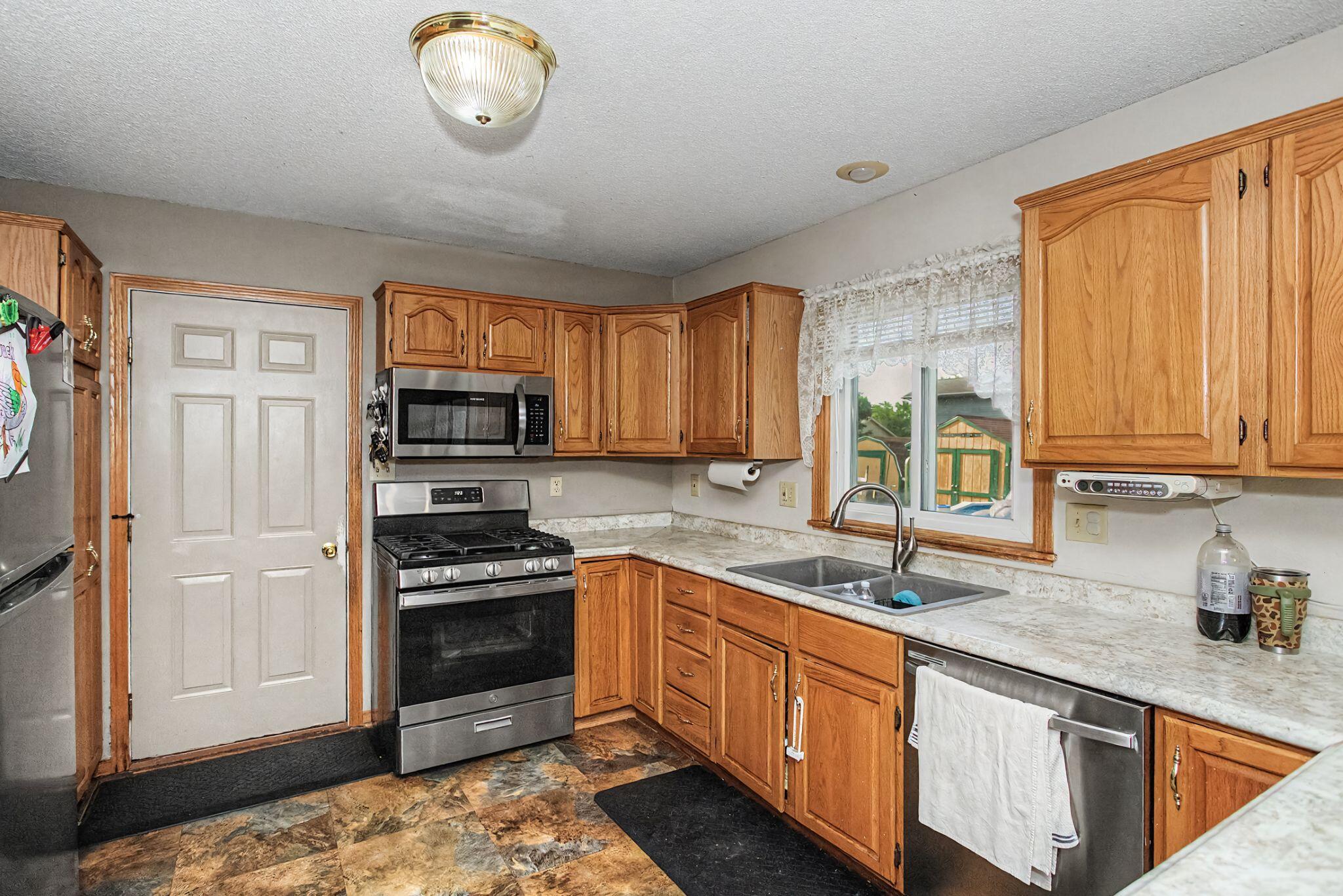 209 Rothmoor Drive Property Photo 15