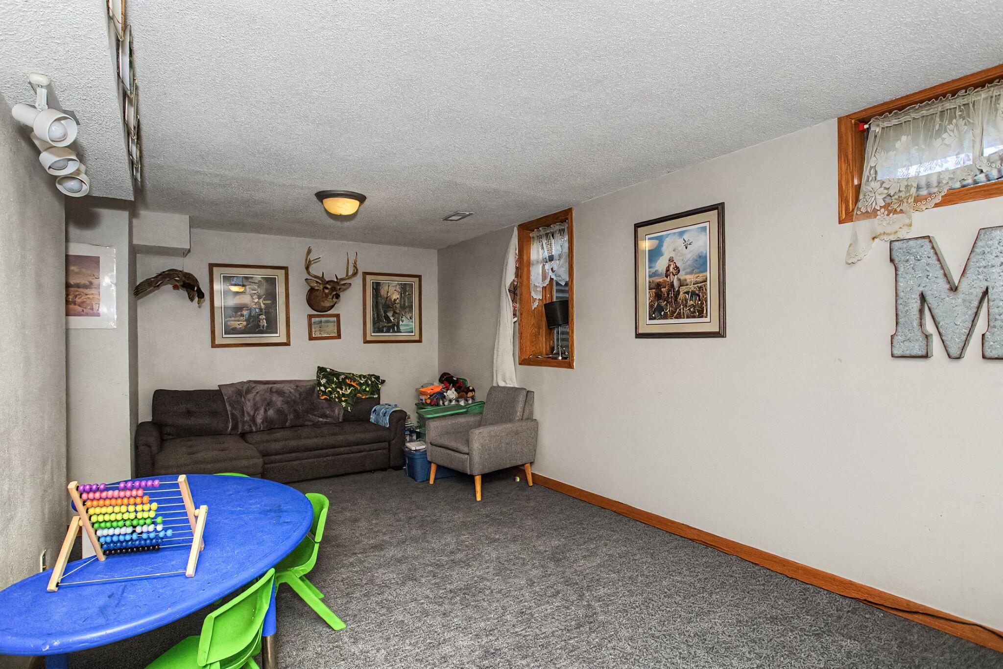 209 Rothmoor Drive Property Photo 30
