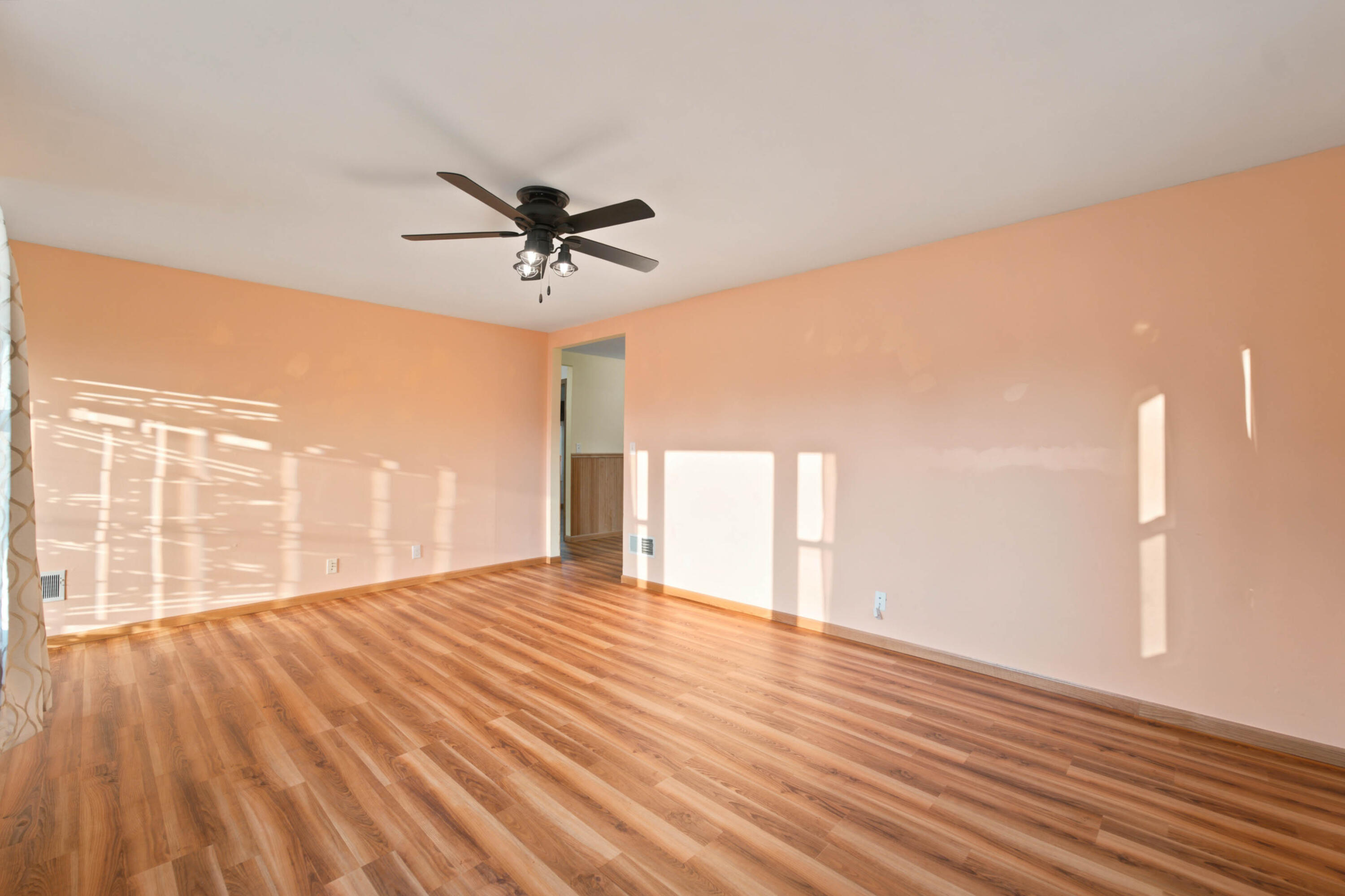 810 6th Street Property Photo 9