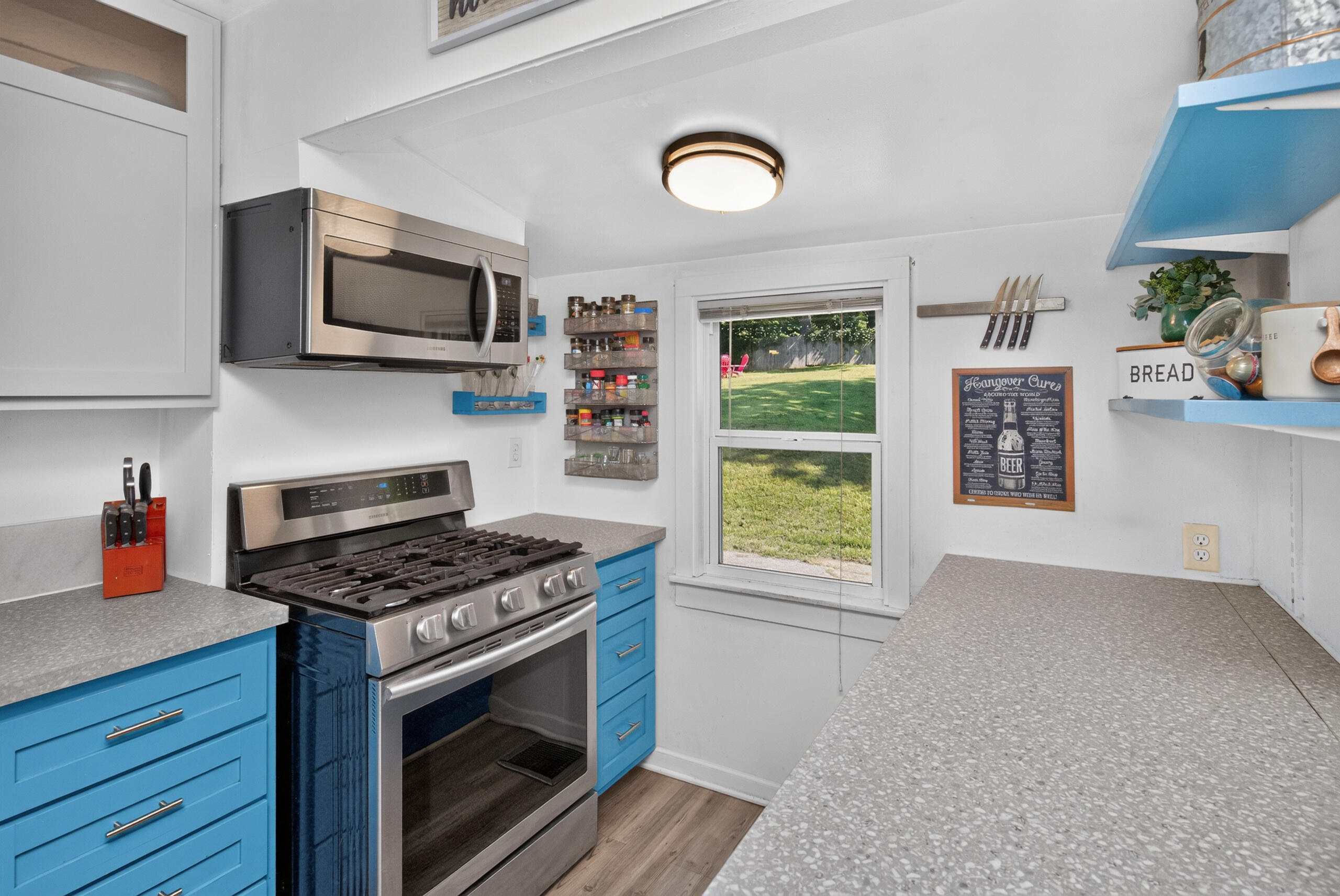 2751 Sheridan Avenue Property Photo 14