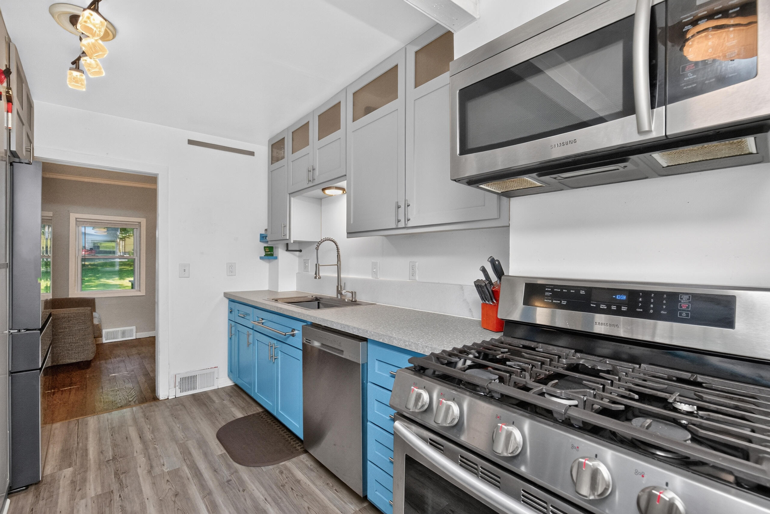 2751 Sheridan Avenue Property Photo 16