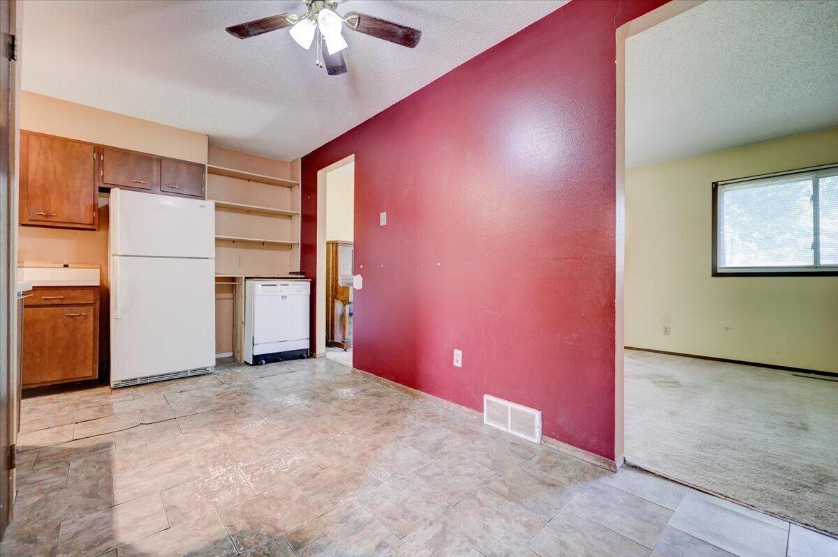 3418 Harcourt Drive Property Photo 5