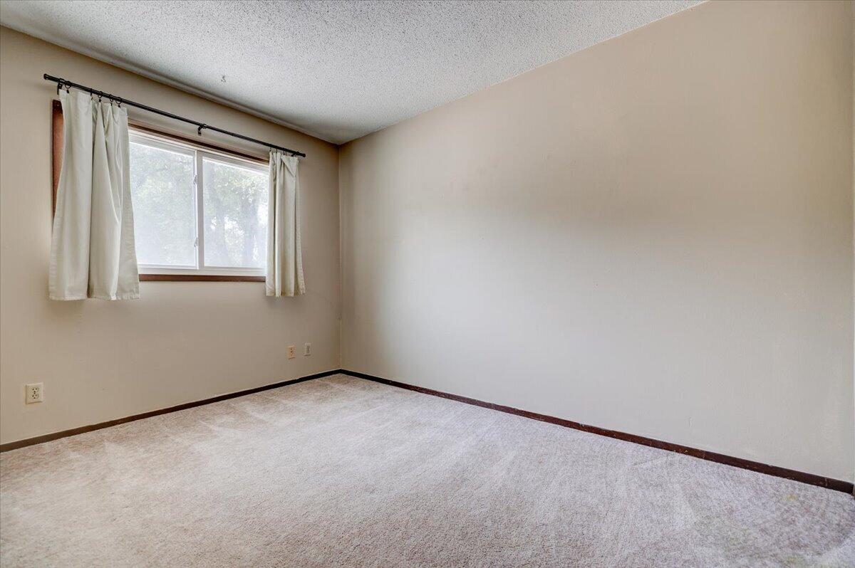 3418 Harcourt Drive Property Photo 15