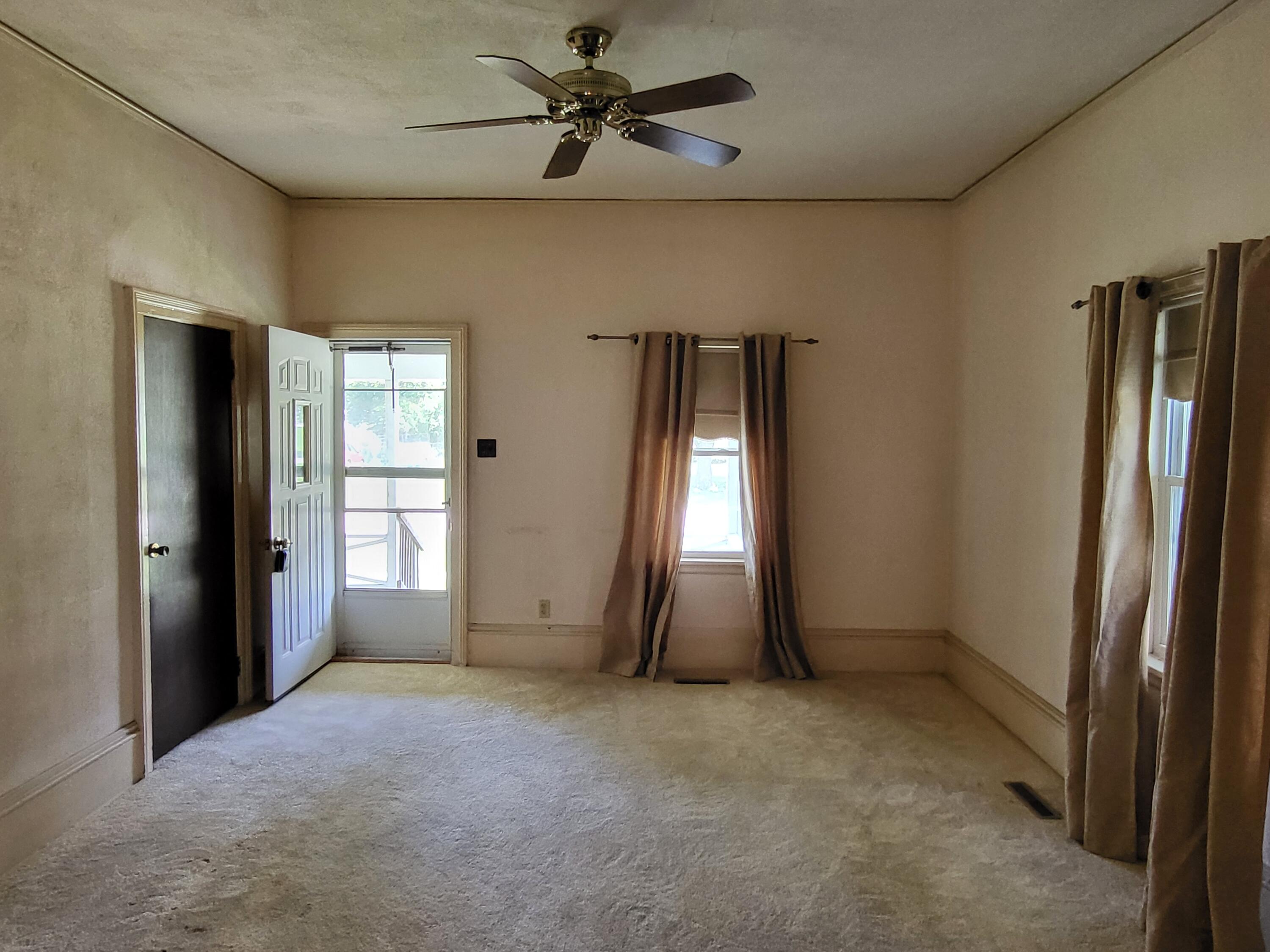 1503 Marshall Street Property Photo 5